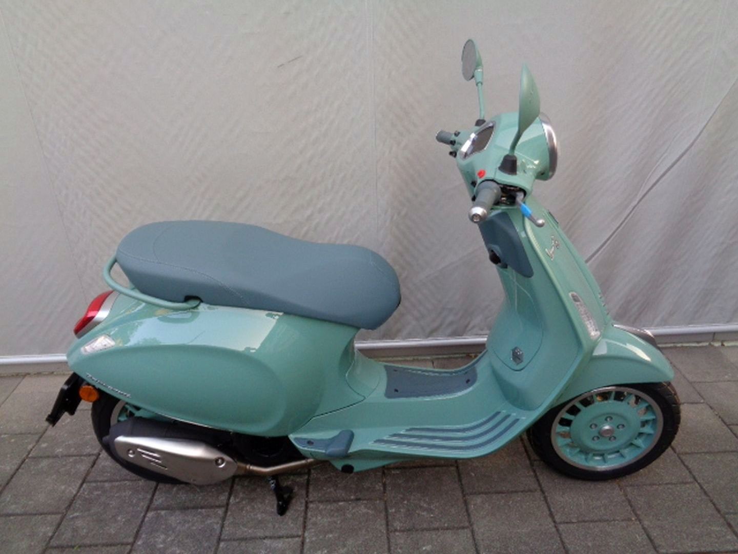 PIAGGIO VESPA PRIMAVERA 125 ABS 80TH MY26 E5-showroom-element-3