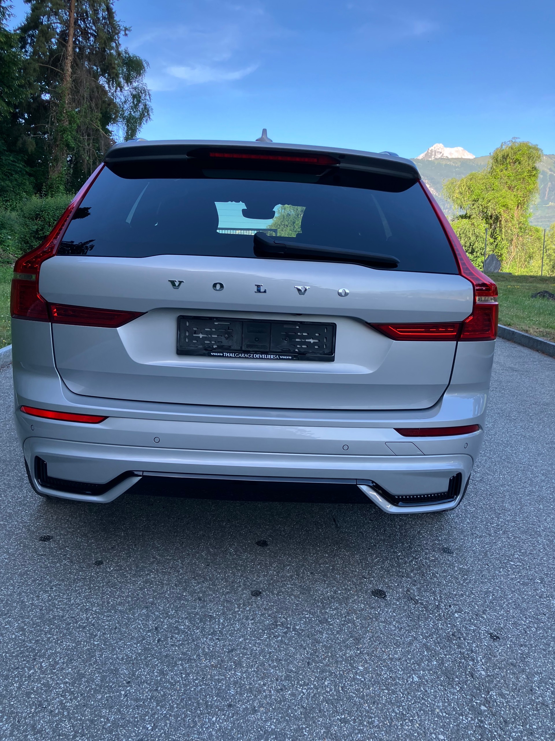 VOLVO 2.0 T6 TE R-Design eAWD-image-6