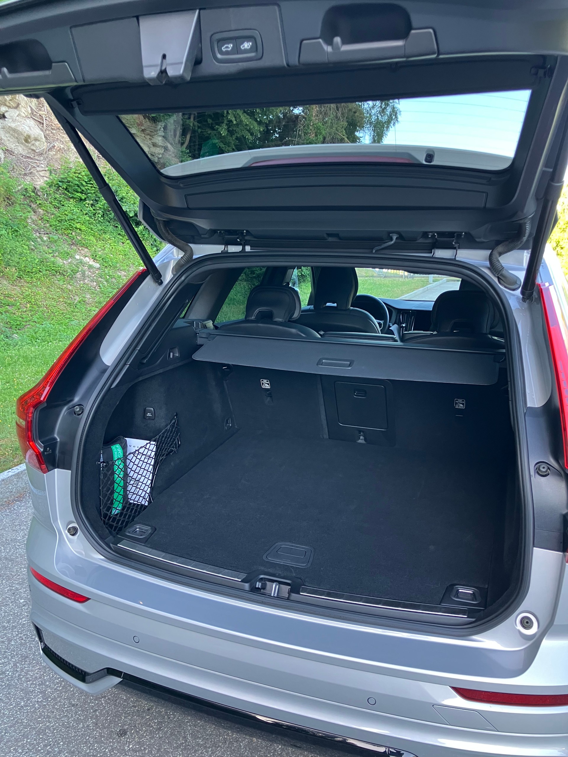 VOLVO 2.0 T6 TE R-Design eAWD-image-7