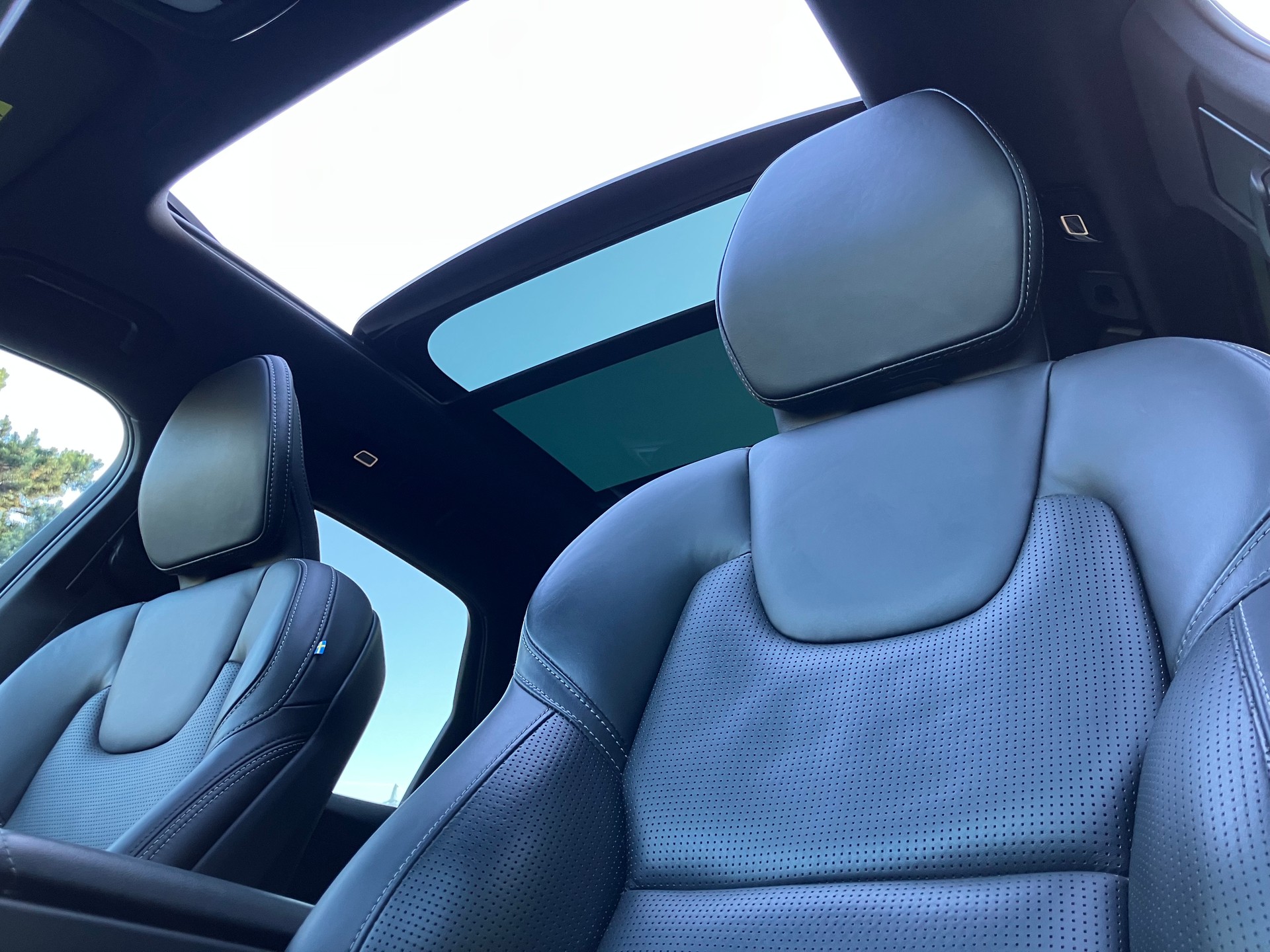 VOLVO 2.0 T6 TE R-Design eAWD-image-13