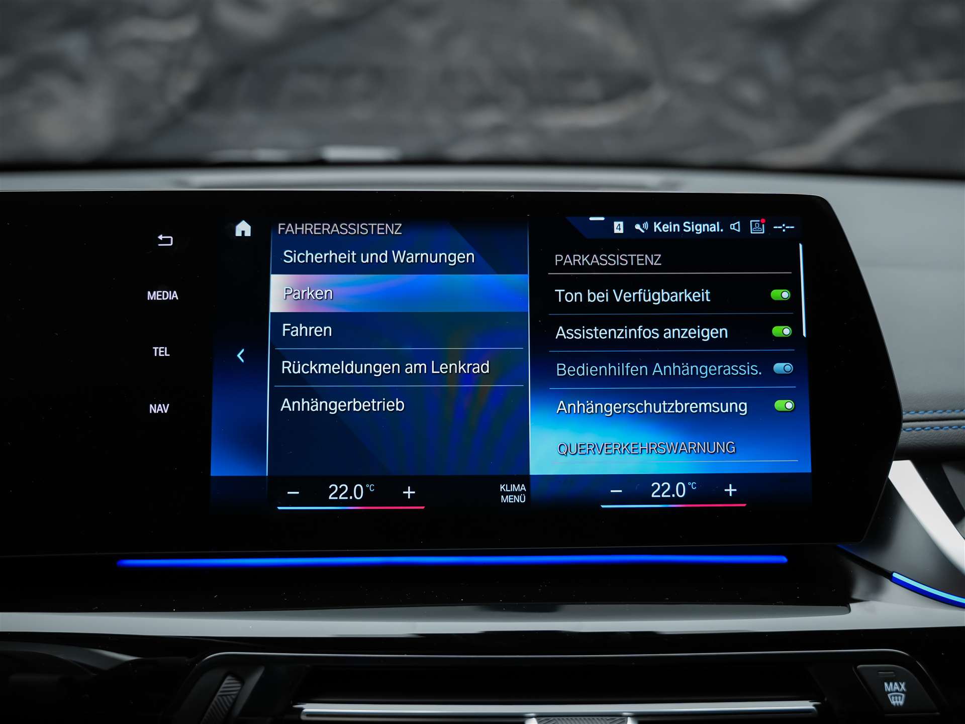 BMW X1 xDrive 23i M Sport *Abstandsregler*El. Sitze mit Memory*AHK*-image-35