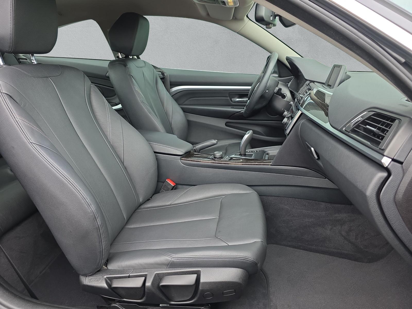 BMW 428i Coupé-image-12