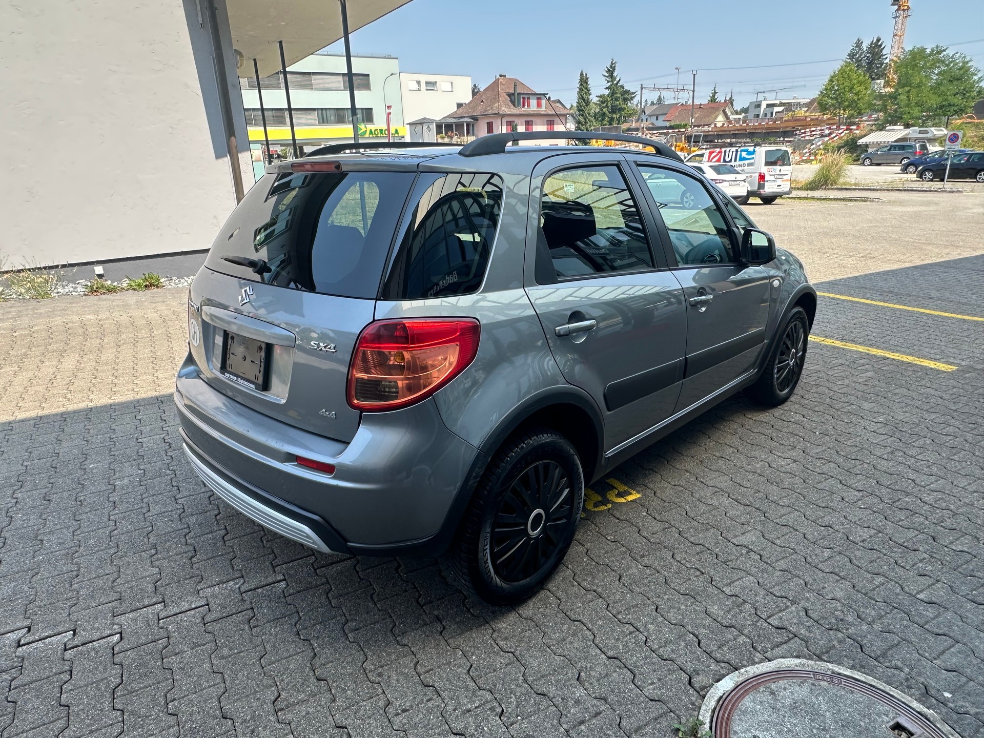 SUZUKI SX4 1.6 16V GL Top 4WD-image-4