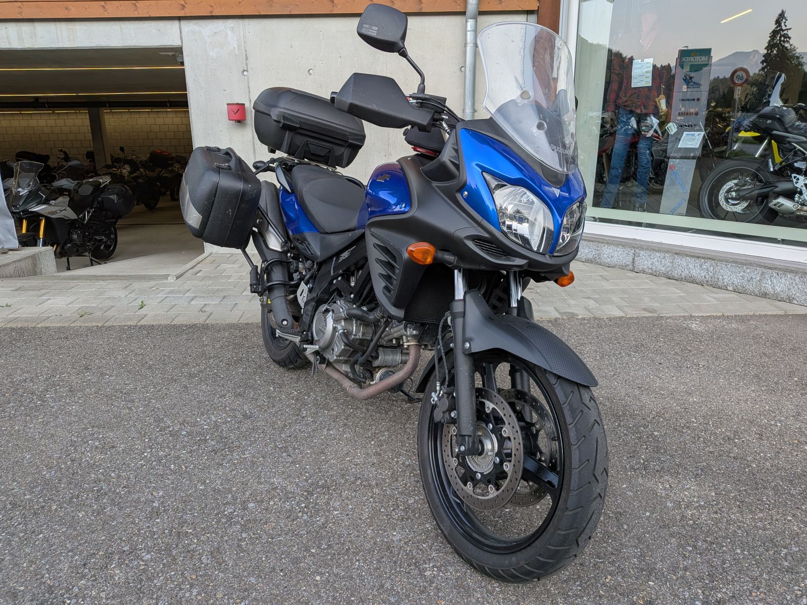 SUZUKI DL 650-image-1