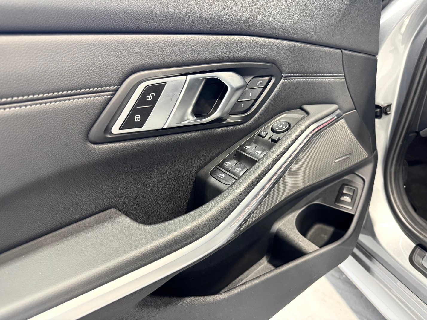BMW M 340-image-12