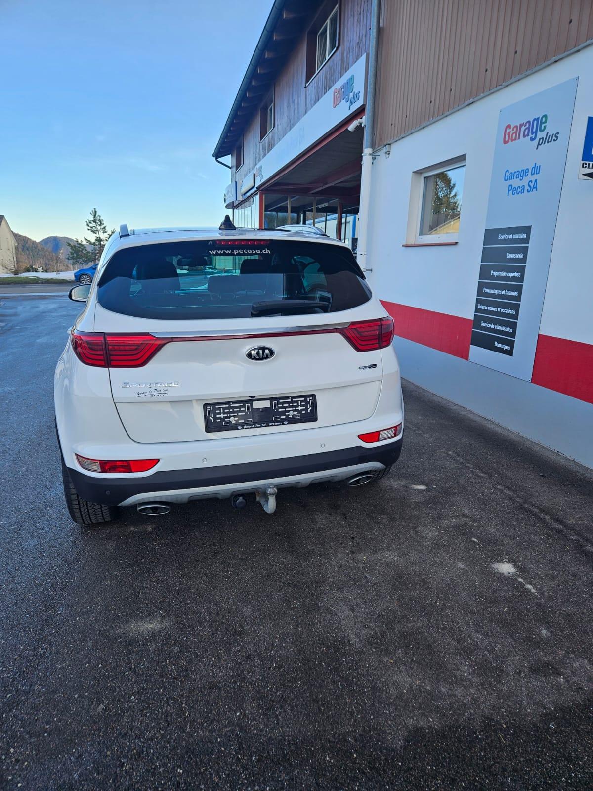 KIA Sportage 2.0 CRDi Style GT-Line-image-3