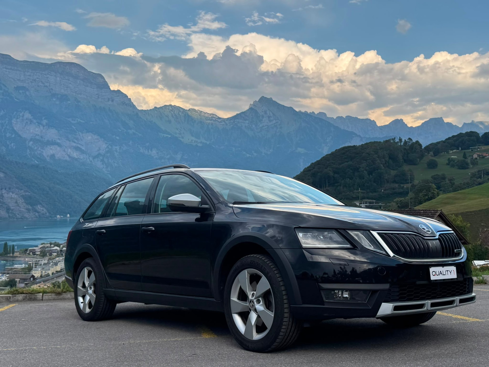 SKODA Octavia Combi 2.0 TDI Scout 4x4 DSG-image-3