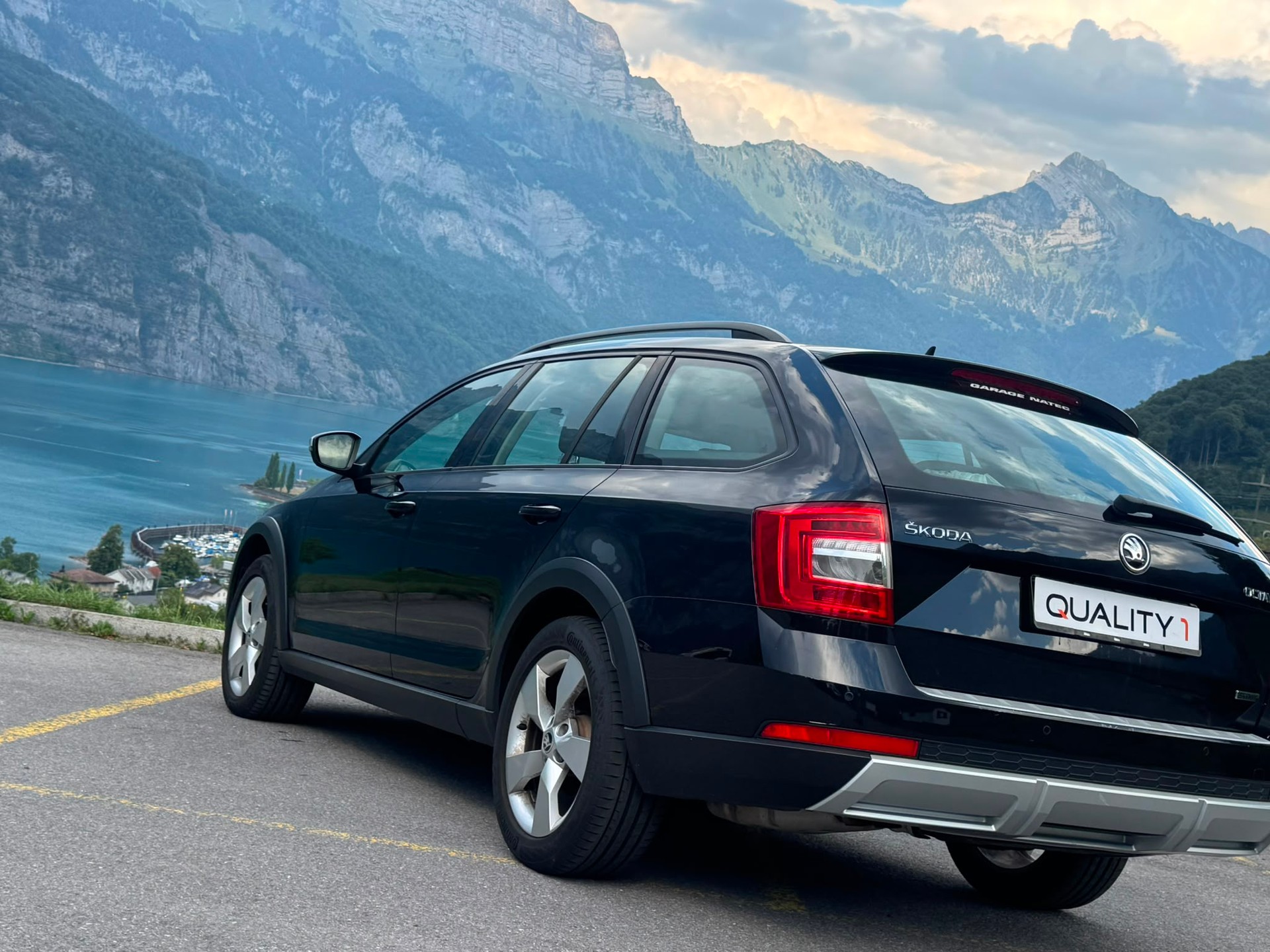 SKODA Octavia Combi 2.0 TDI Scout 4x4 DSG-image-6