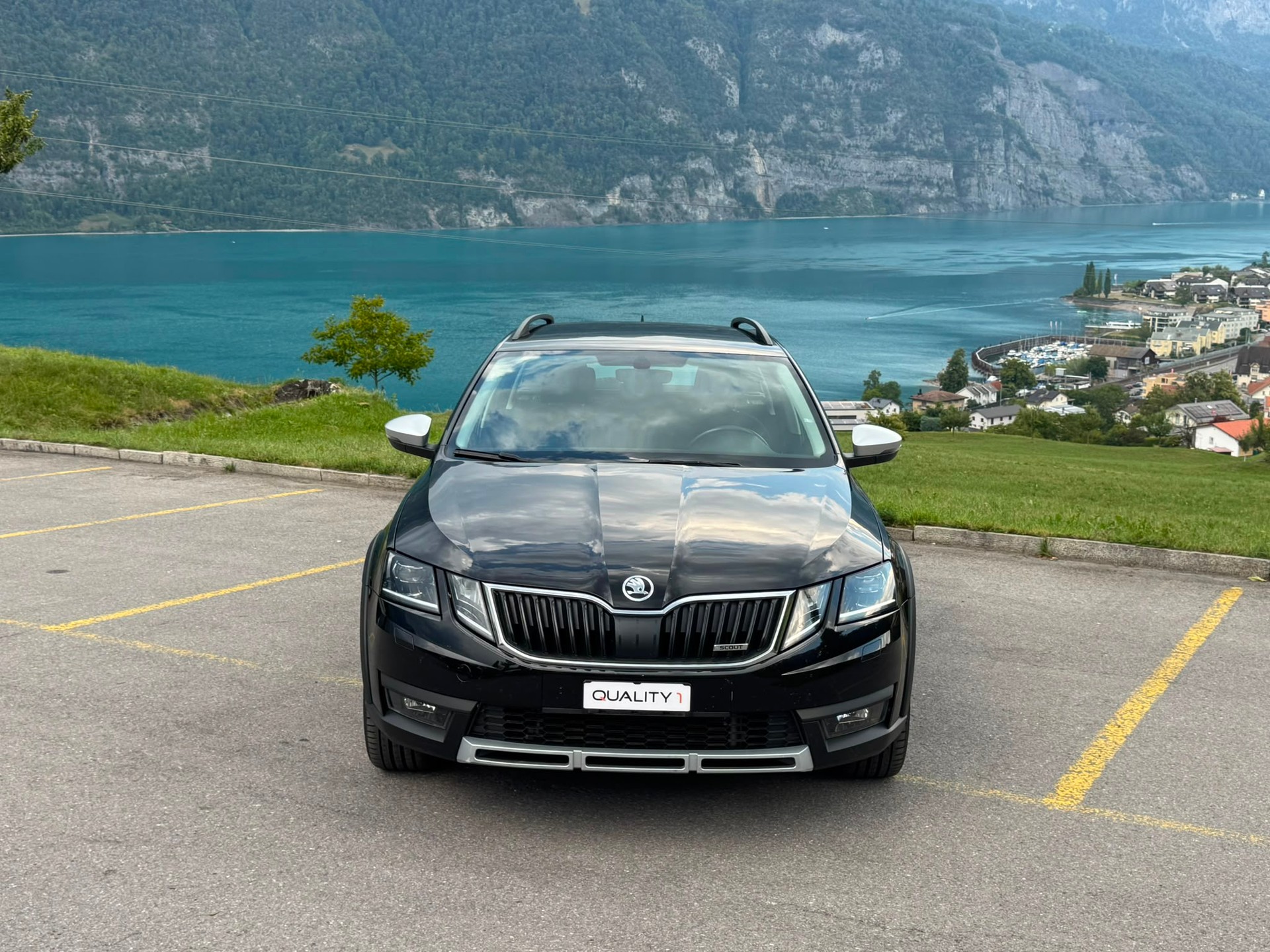 SKODA Octavia Combi 2.0 TDI Scout 4x4 DSG-image-1