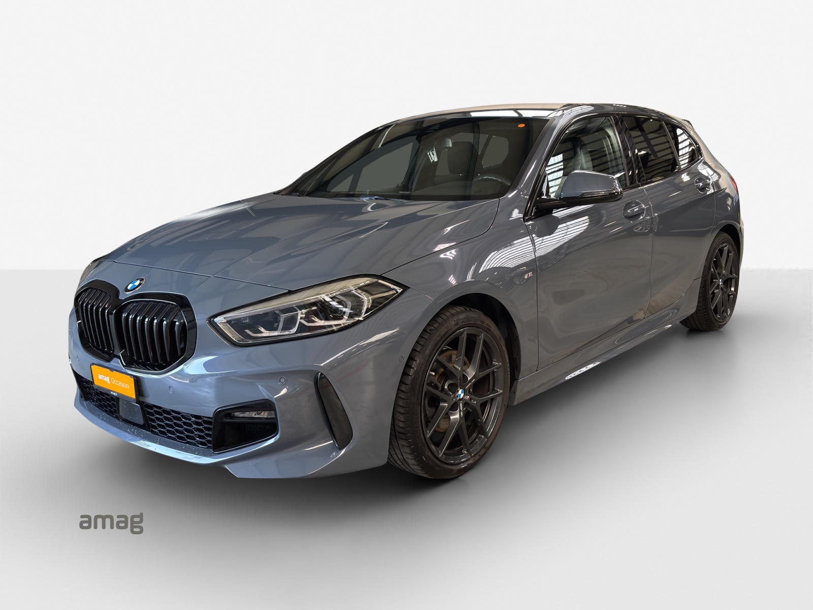 BMW 118i M Sport Steptronic-image-0