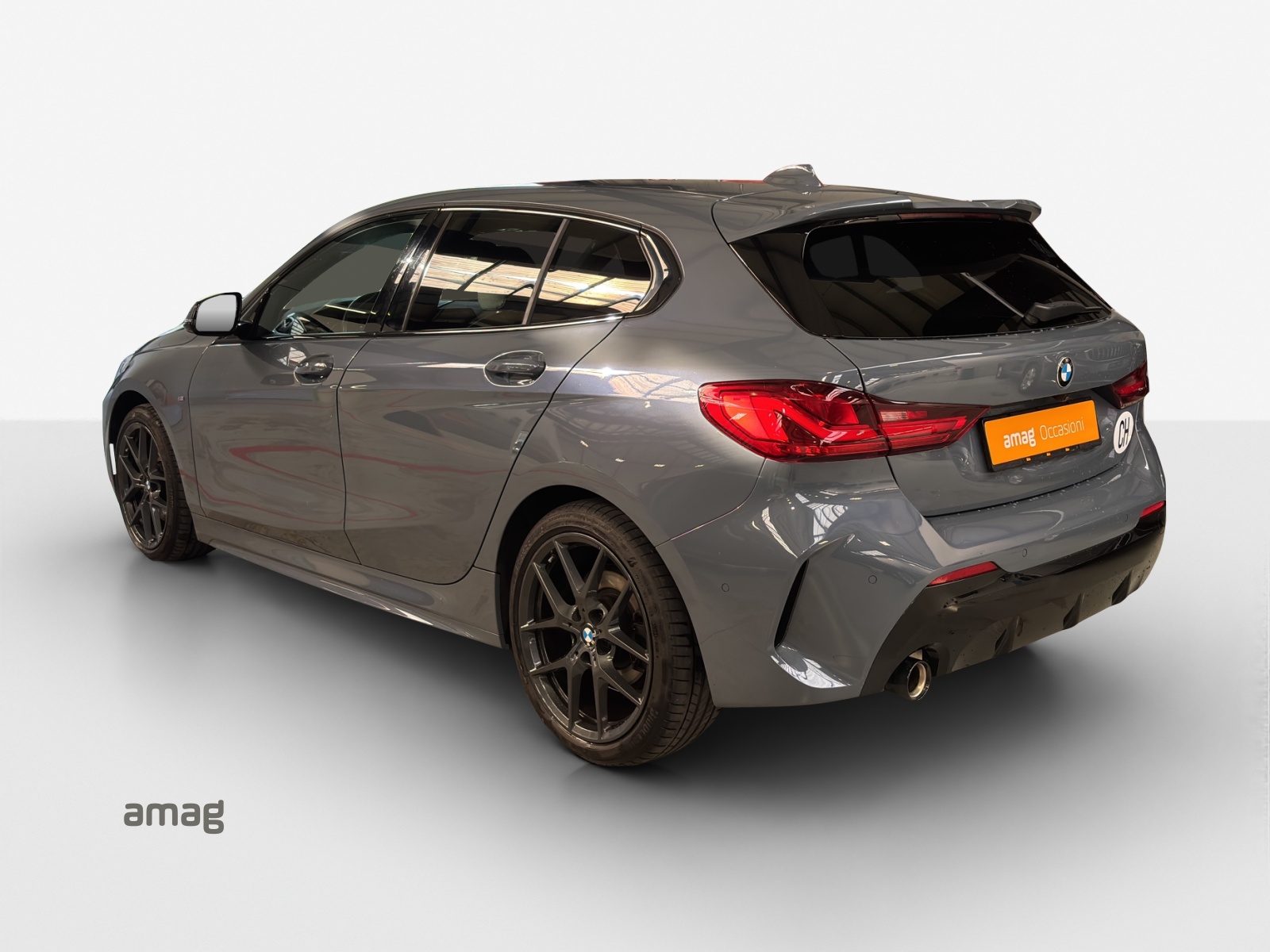 BMW 118i M Sport Steptronic-image-2