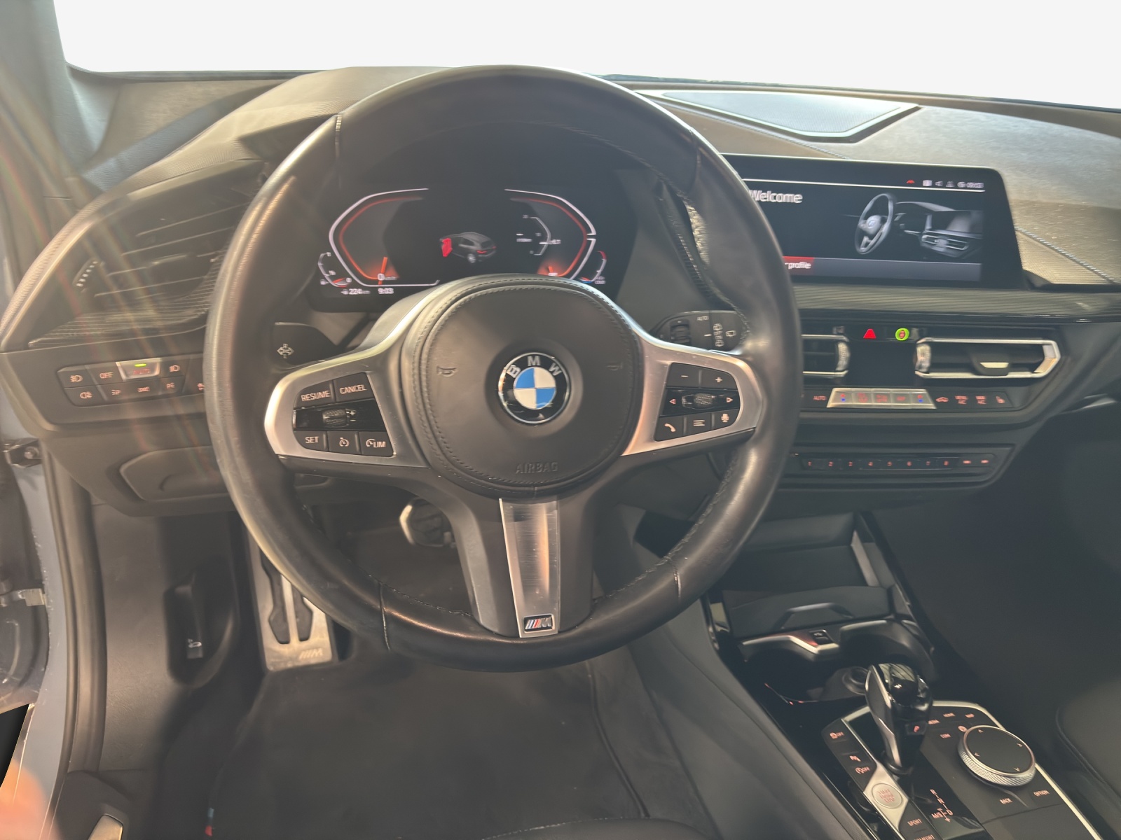 BMW 118i M Sport Steptronic-image-9
