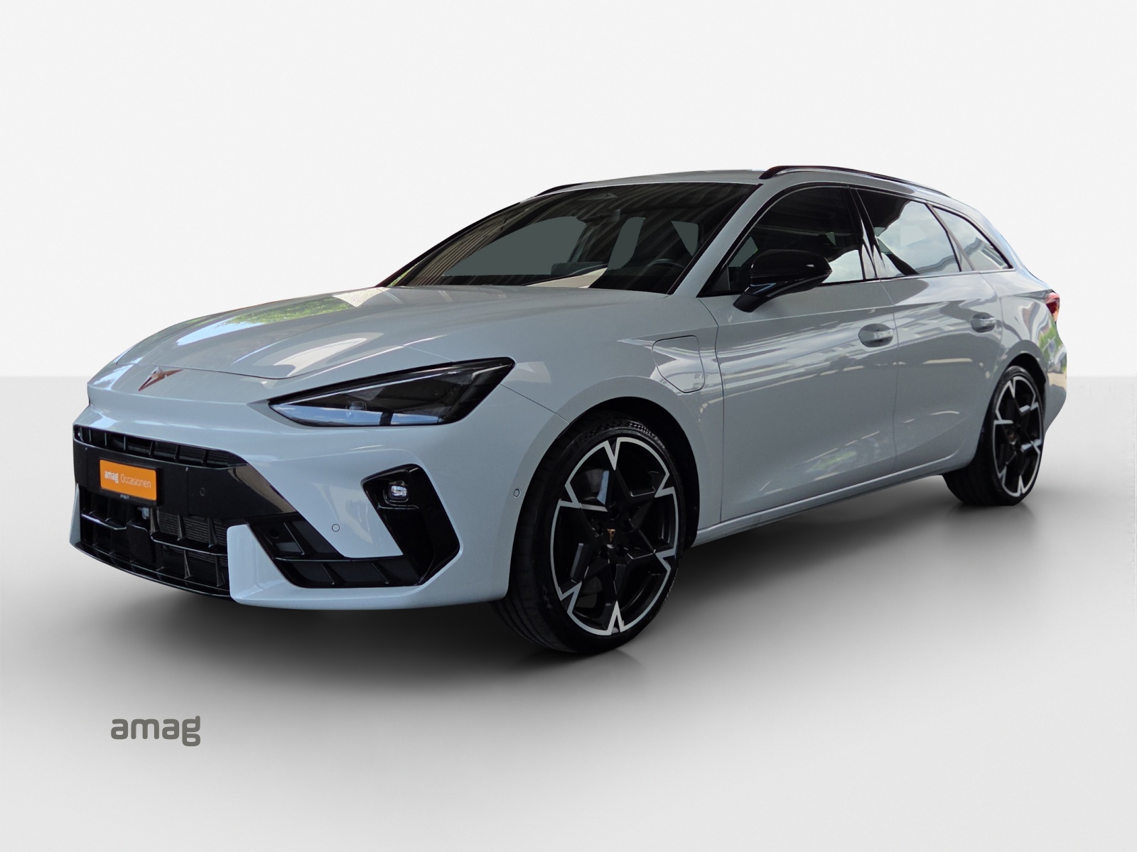 CUPRA LEON ST 1.5 e-HYBRID pHEV Black SymphonyDSG-image-0