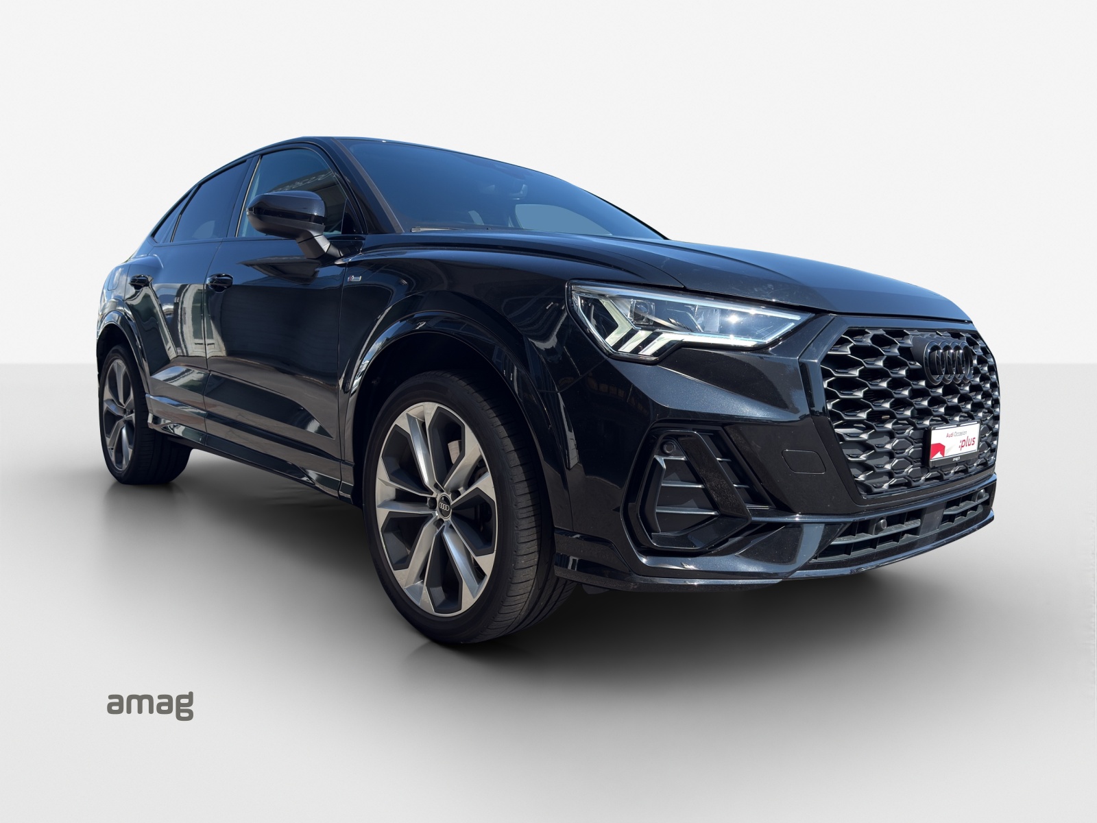 AUDI Q3 Sportback 45 TFSI e S line S-tronic-image-6