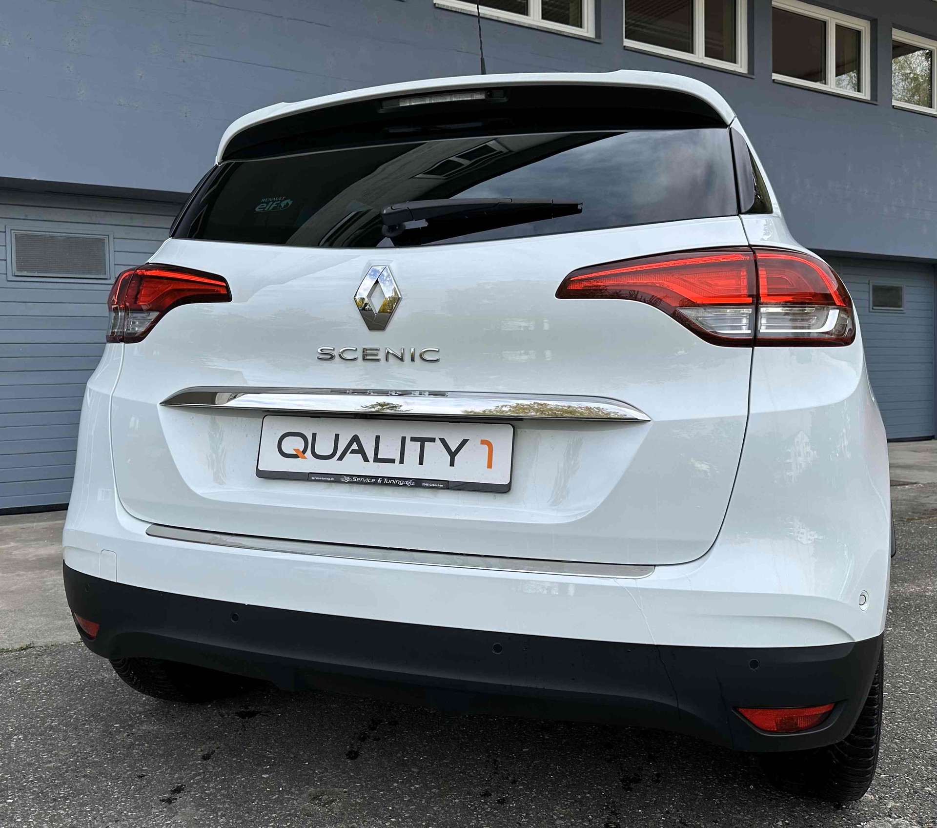 RENAULT Scénic 1.5 dCi Initiale Paris EDC-image-4