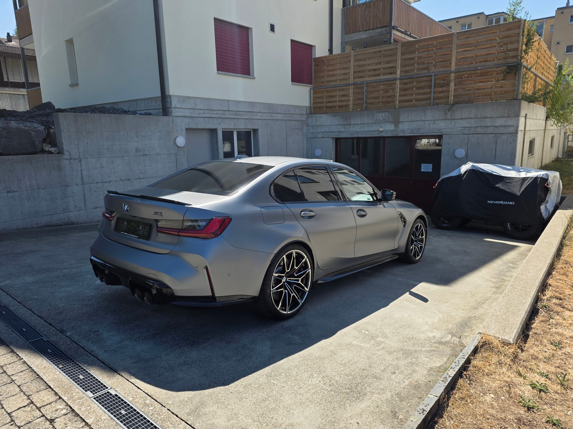 BMW M3 Competition xDrive-image-3