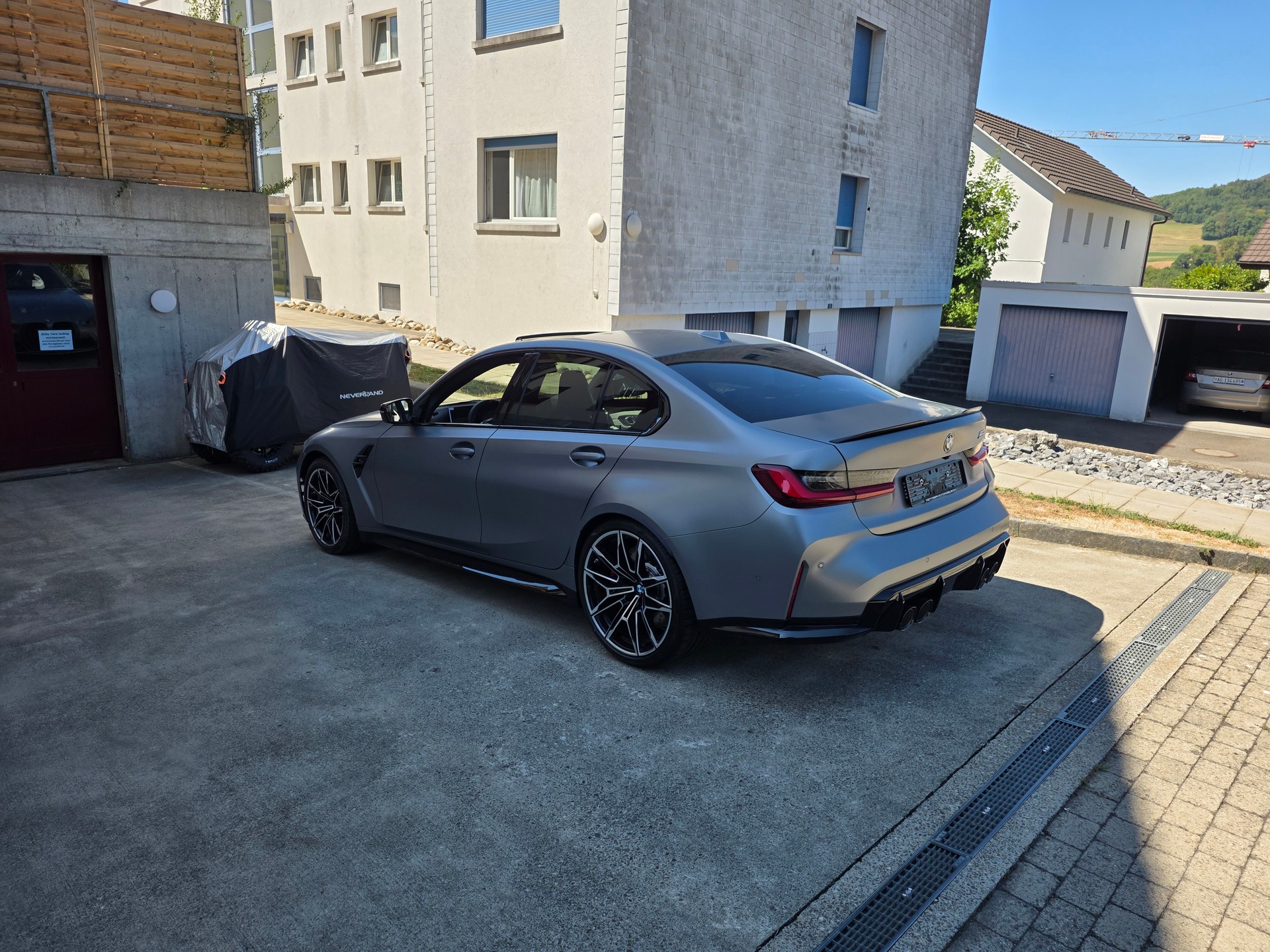 BMW M3 Competition xDrive-image-5