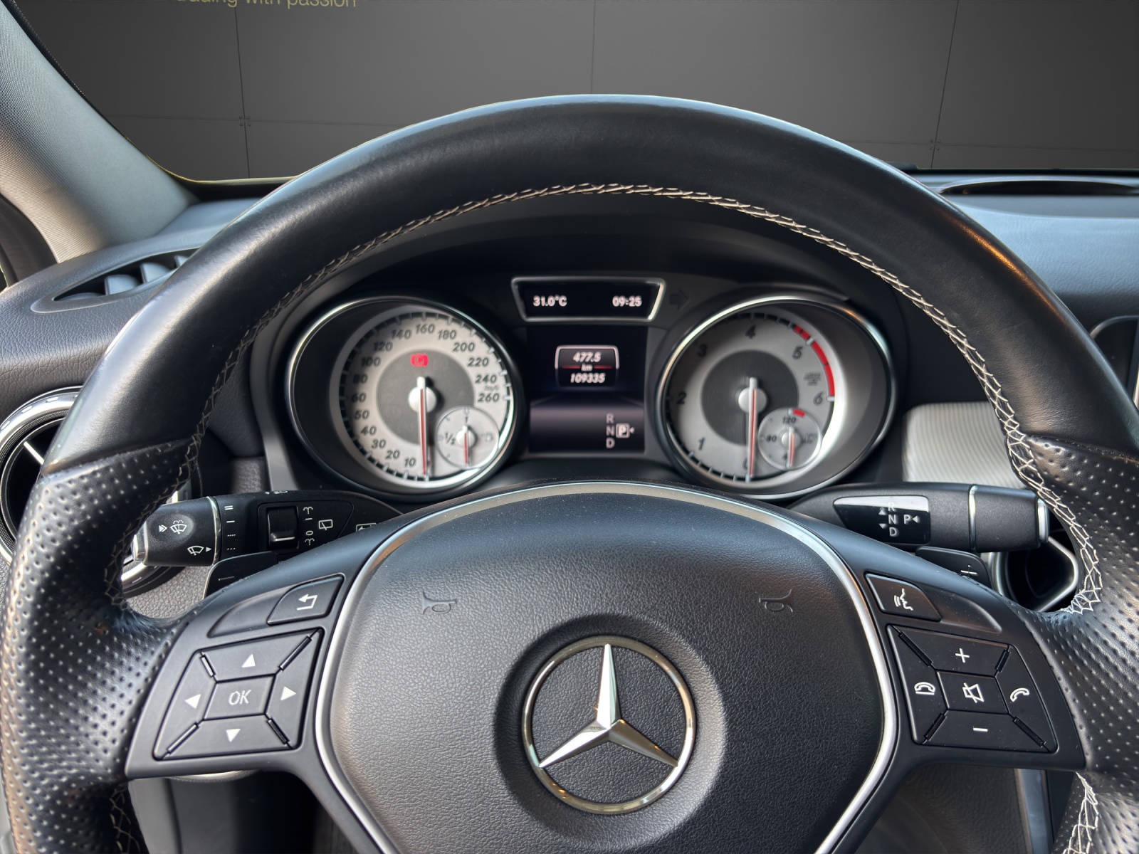 MERCEDES-BENZ GLA 200 CDI Swiss Star Edition Urban 4Matic 7G-DCT-image-6