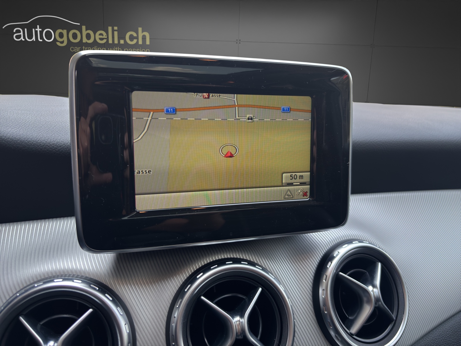 MERCEDES-BENZ GLA 200 CDI Swiss Star Edition Urban 4Matic 7G-DCT-image-8