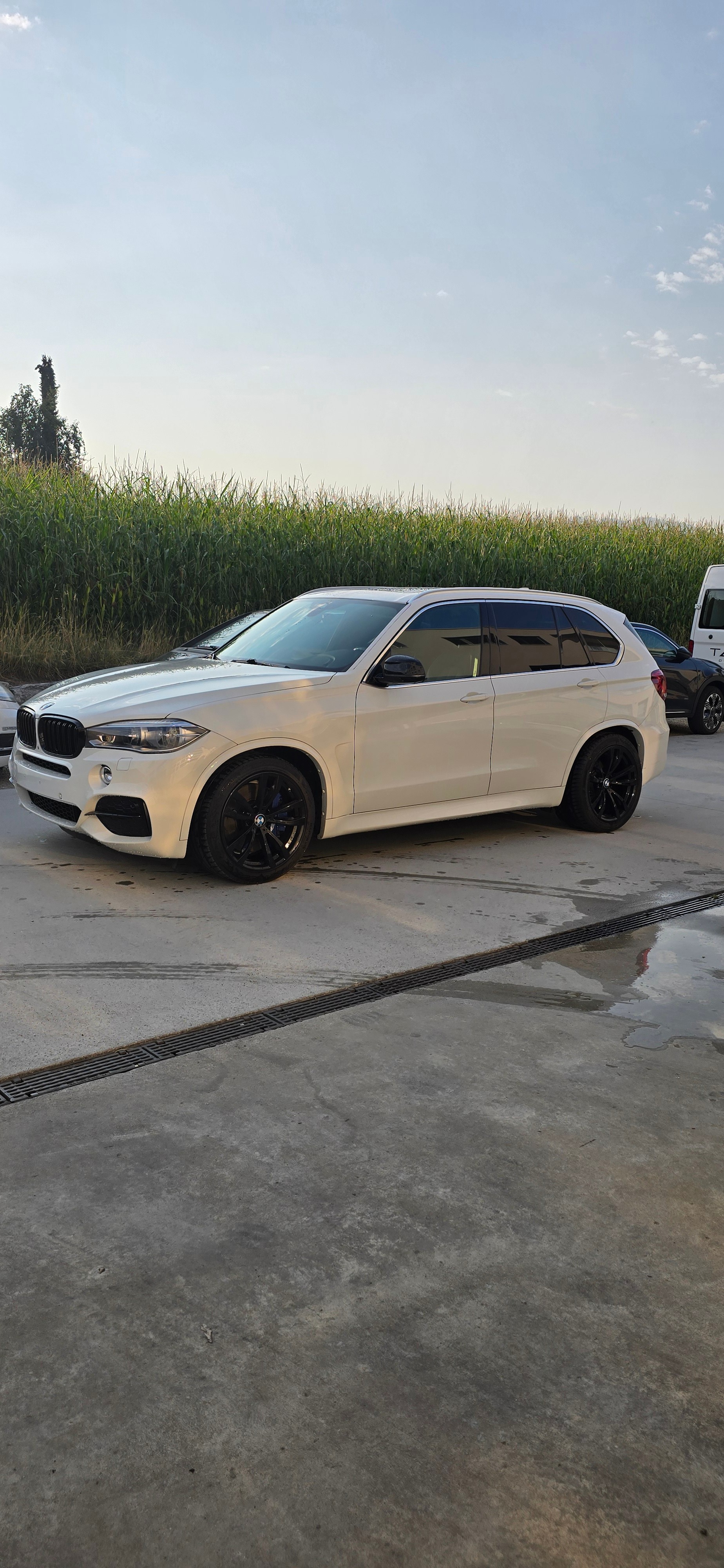 BMW X5-image-2