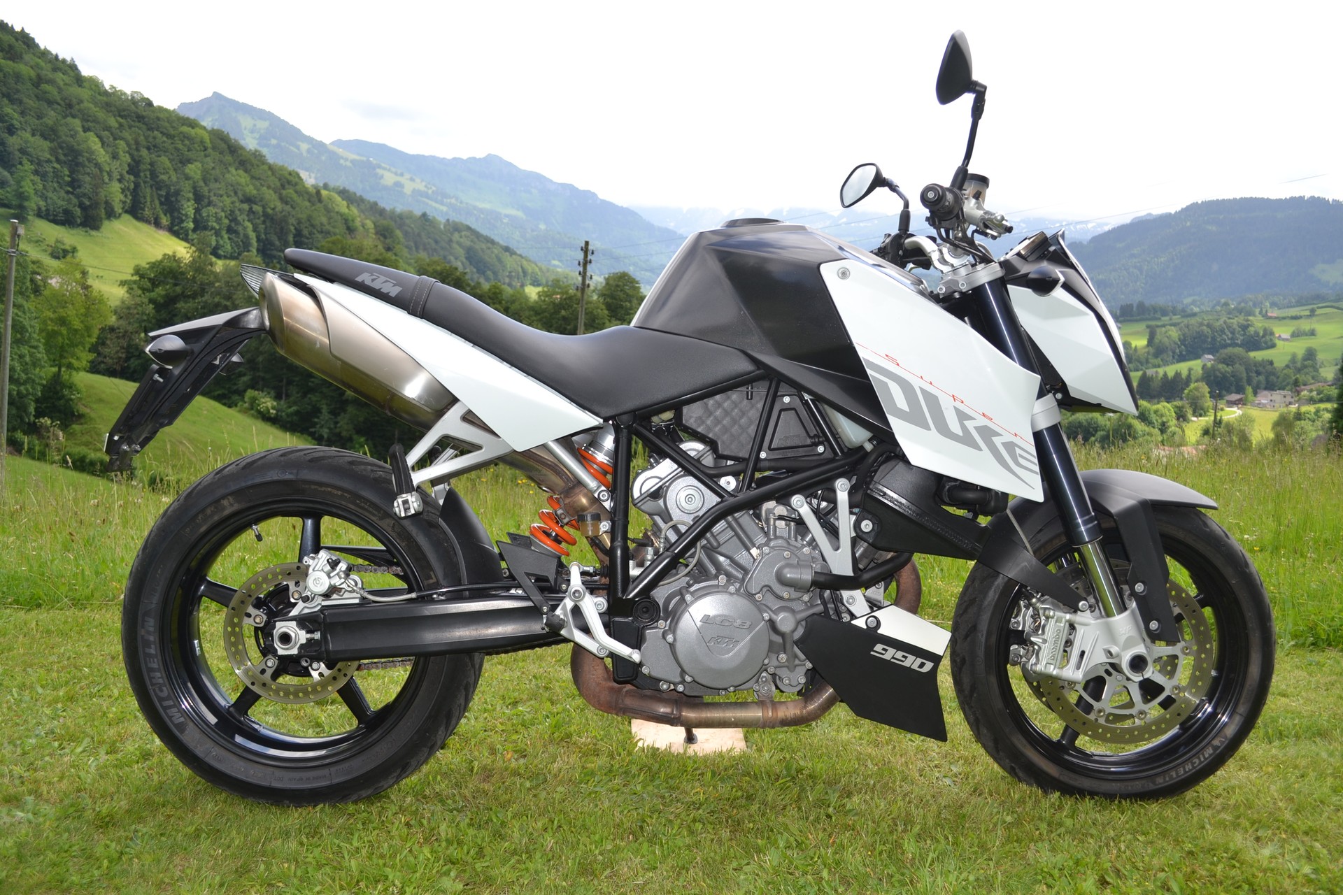KTM 990 Super Duke