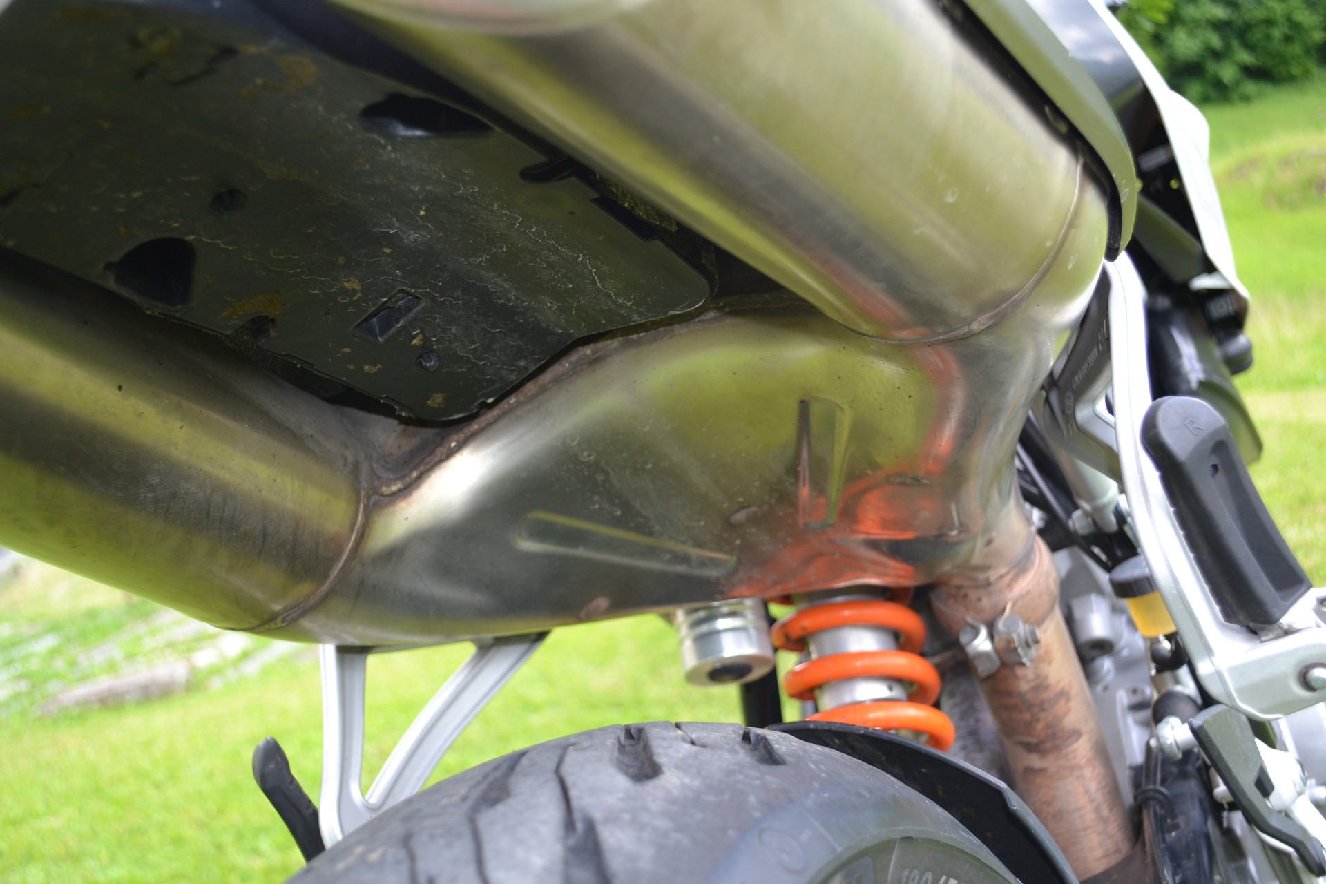 KTM 990 Super Duke-image-12