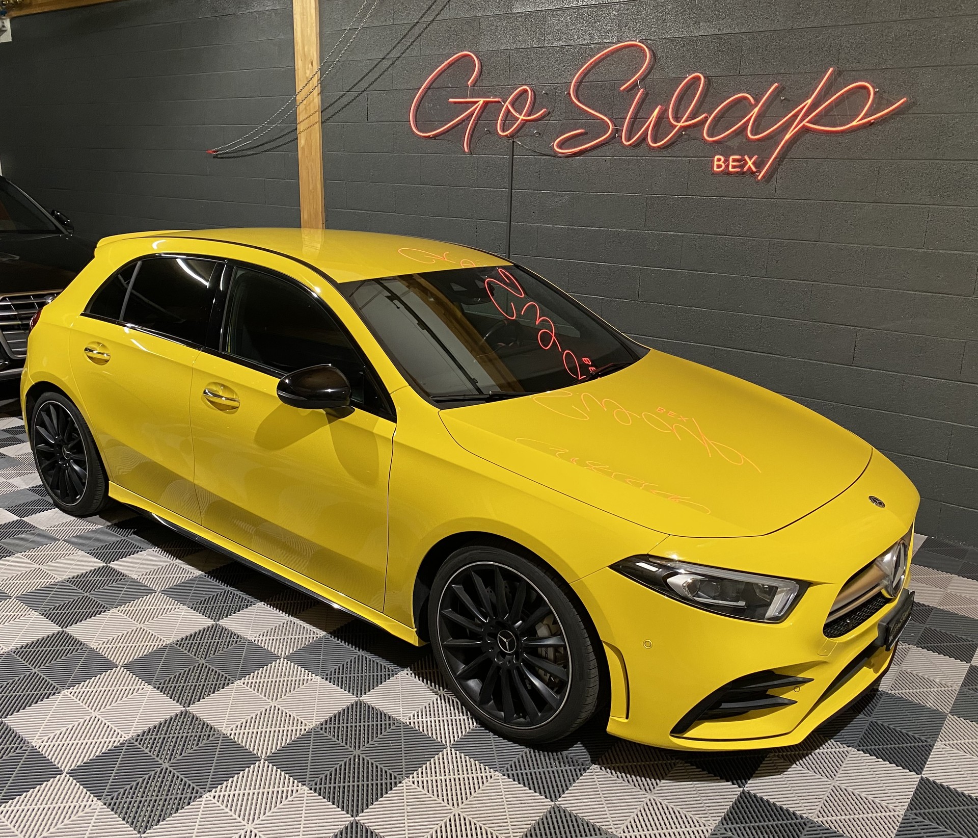 MERCEDES-BENZ A 35 AMG 4Matic Speedshift-image-1