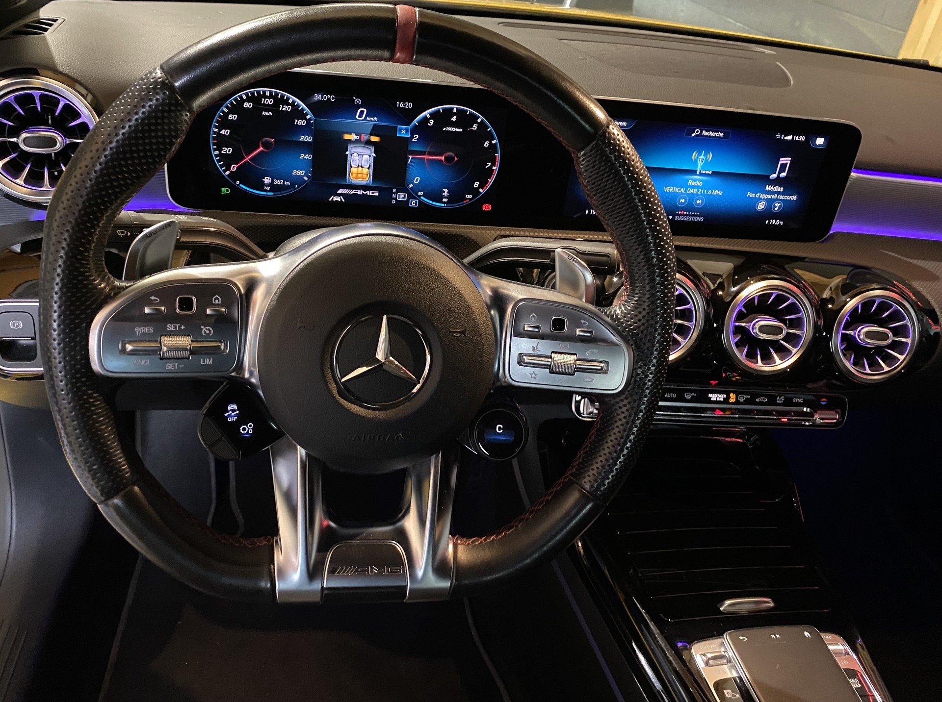 MERCEDES-BENZ A 35 AMG 4Matic Speedshift-image-20