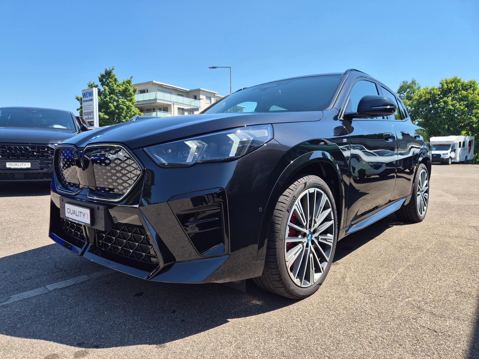 BMW iX2 xDrive 30 M Sport Pro-image-8
