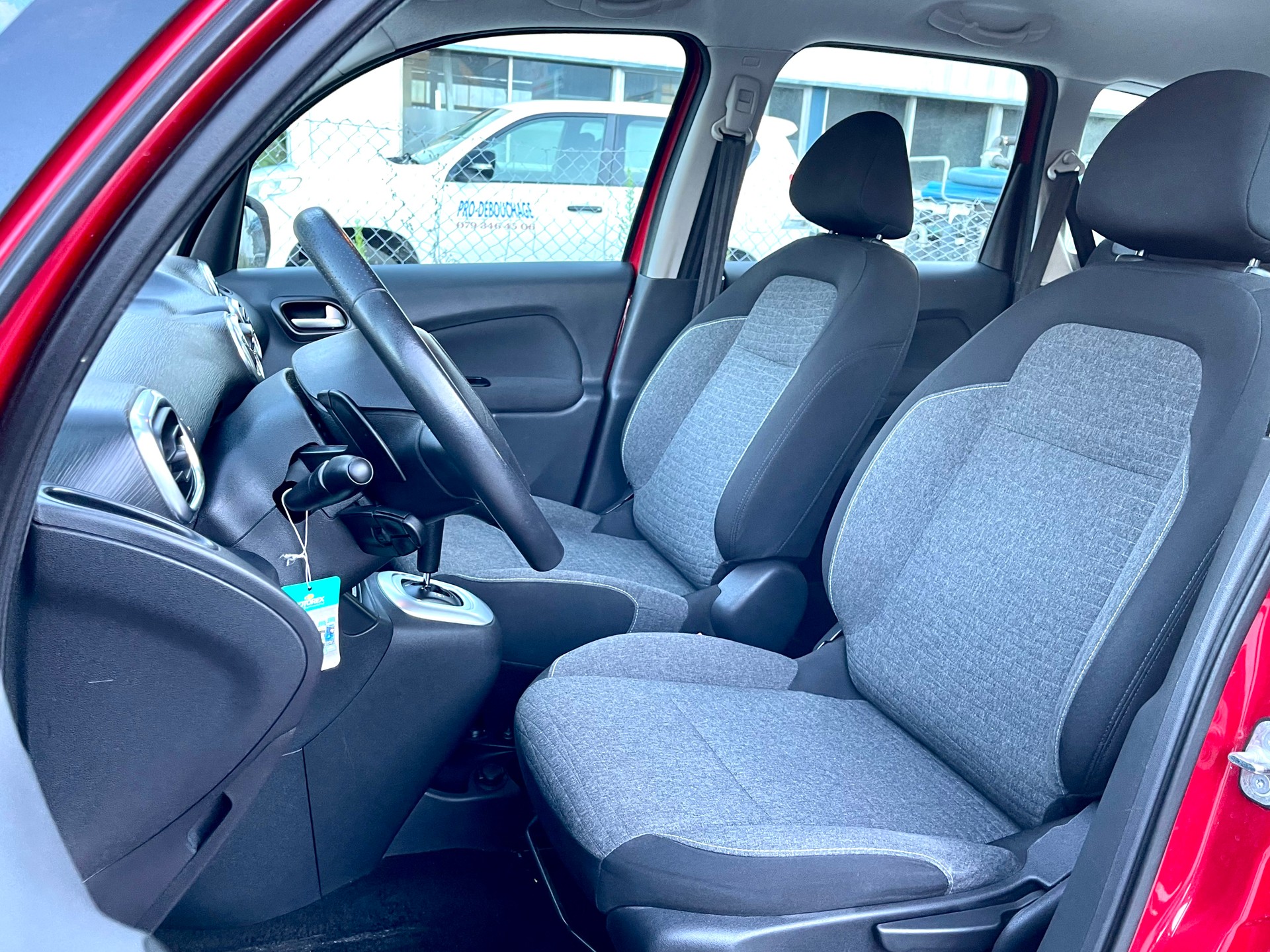 CITROEN C3 Picasso 1.6i 16V Exclusive EGS6-image-12