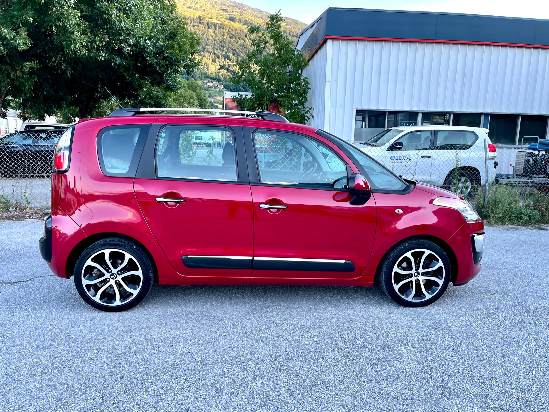 CITROEN C3 Picasso 1.6i 16V Exclusive EGS6-image-10