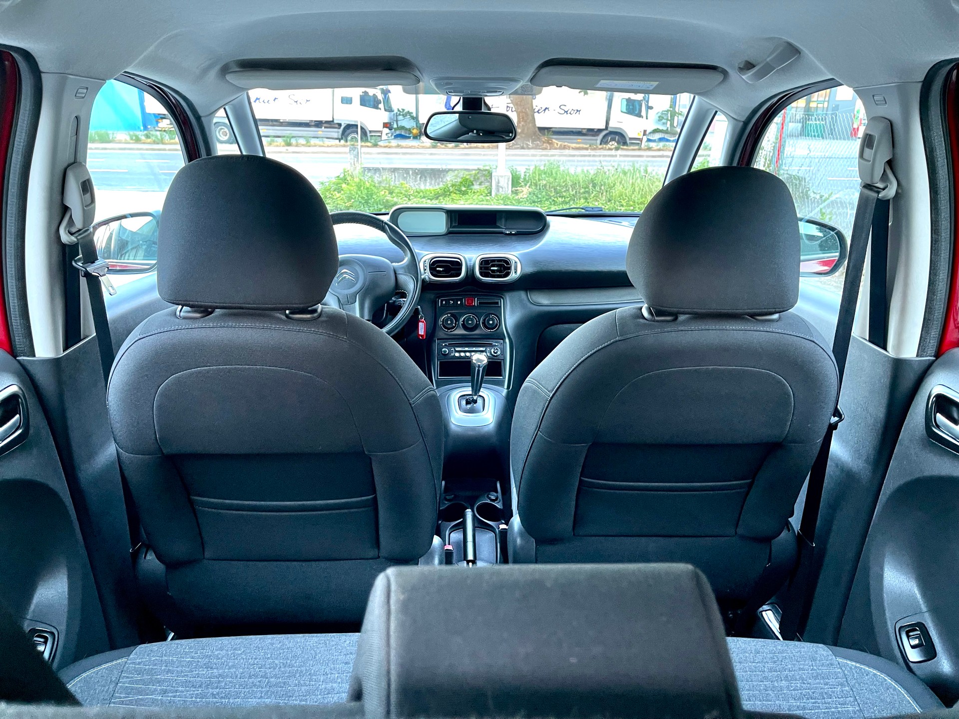 CITROEN C3 Picasso 1.6i 16V Exclusive EGS6-image-29