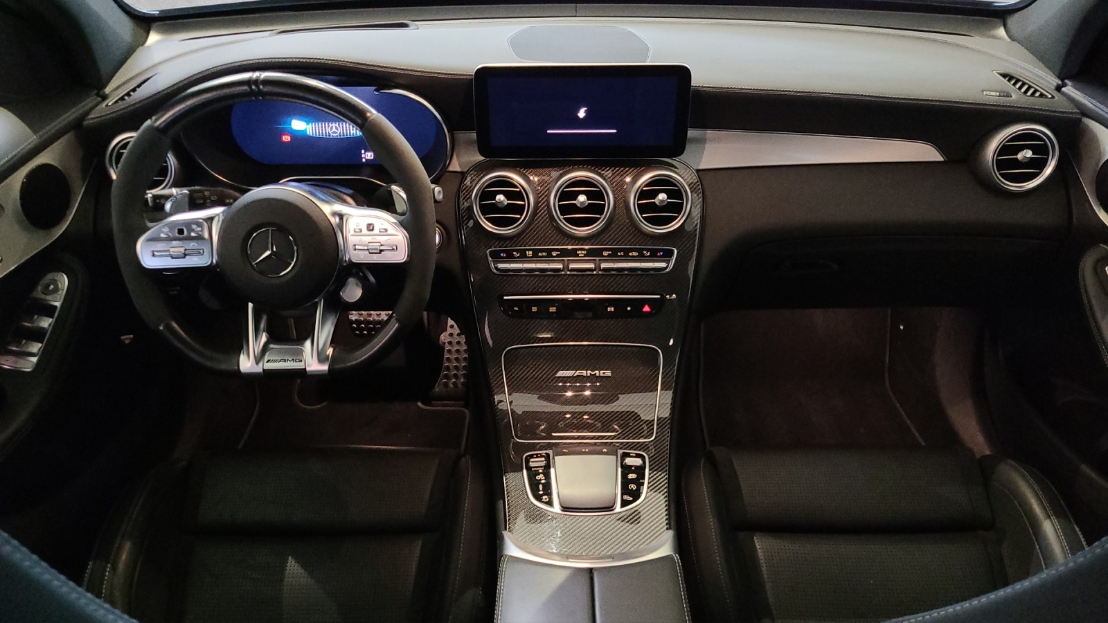 MERCEDES-BENZ GLC 63 S AMG 4Matic 9G-Tronic-image-11