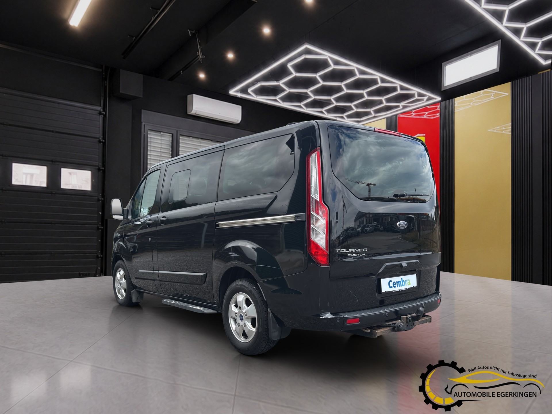 FORD Tourneo C Bus 310 L1 2.0 TDCi 170 Titanium-image-6
