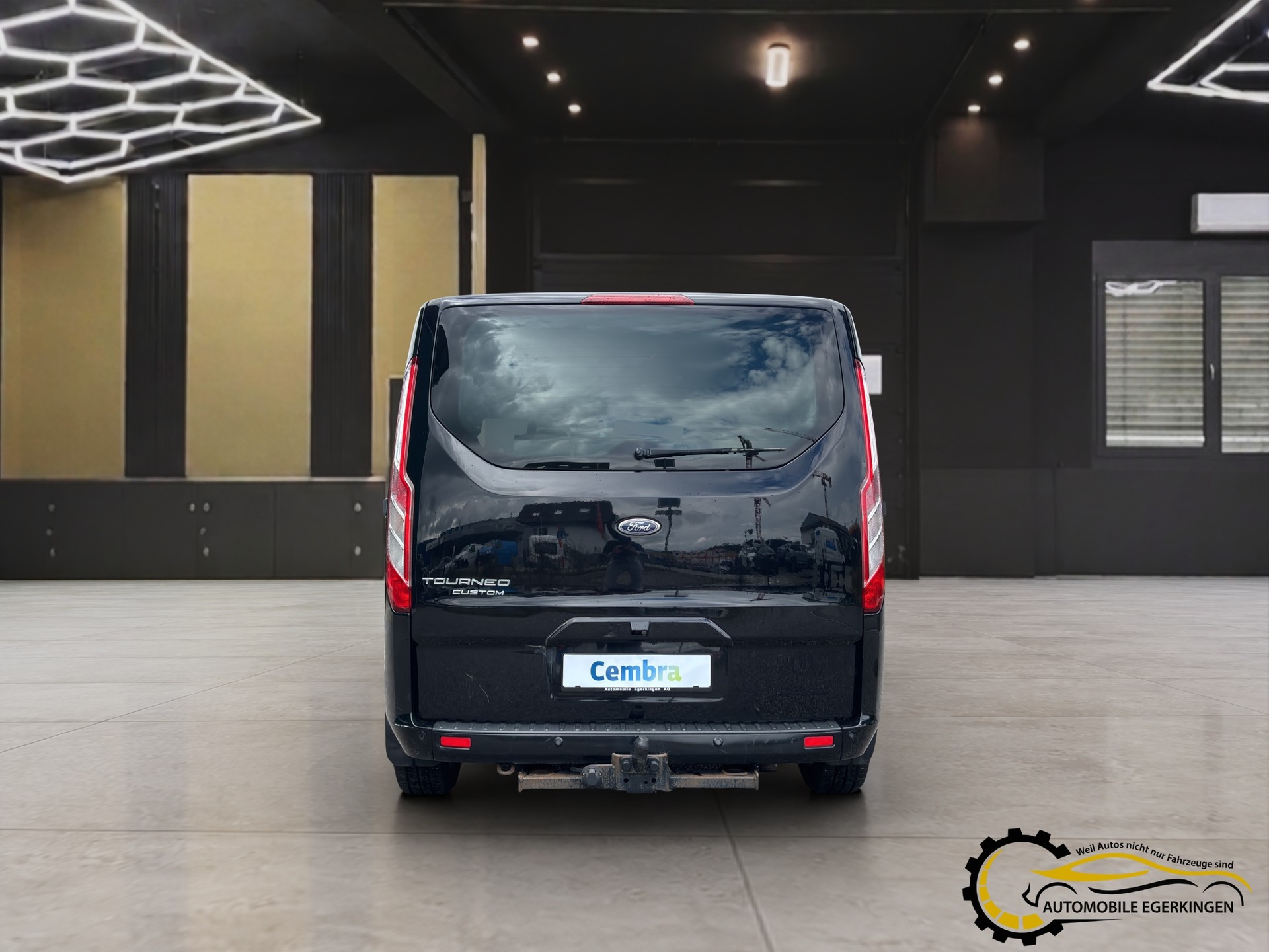 FORD Tourneo C Bus 310 L1 2.0 TDCi 170 Titanium-image-5