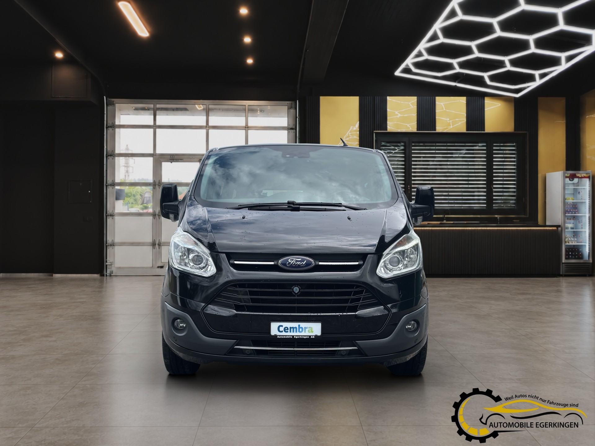 FORD Tourneo C Bus 310 L1 2.0 TDCi 170 Titanium-image-1