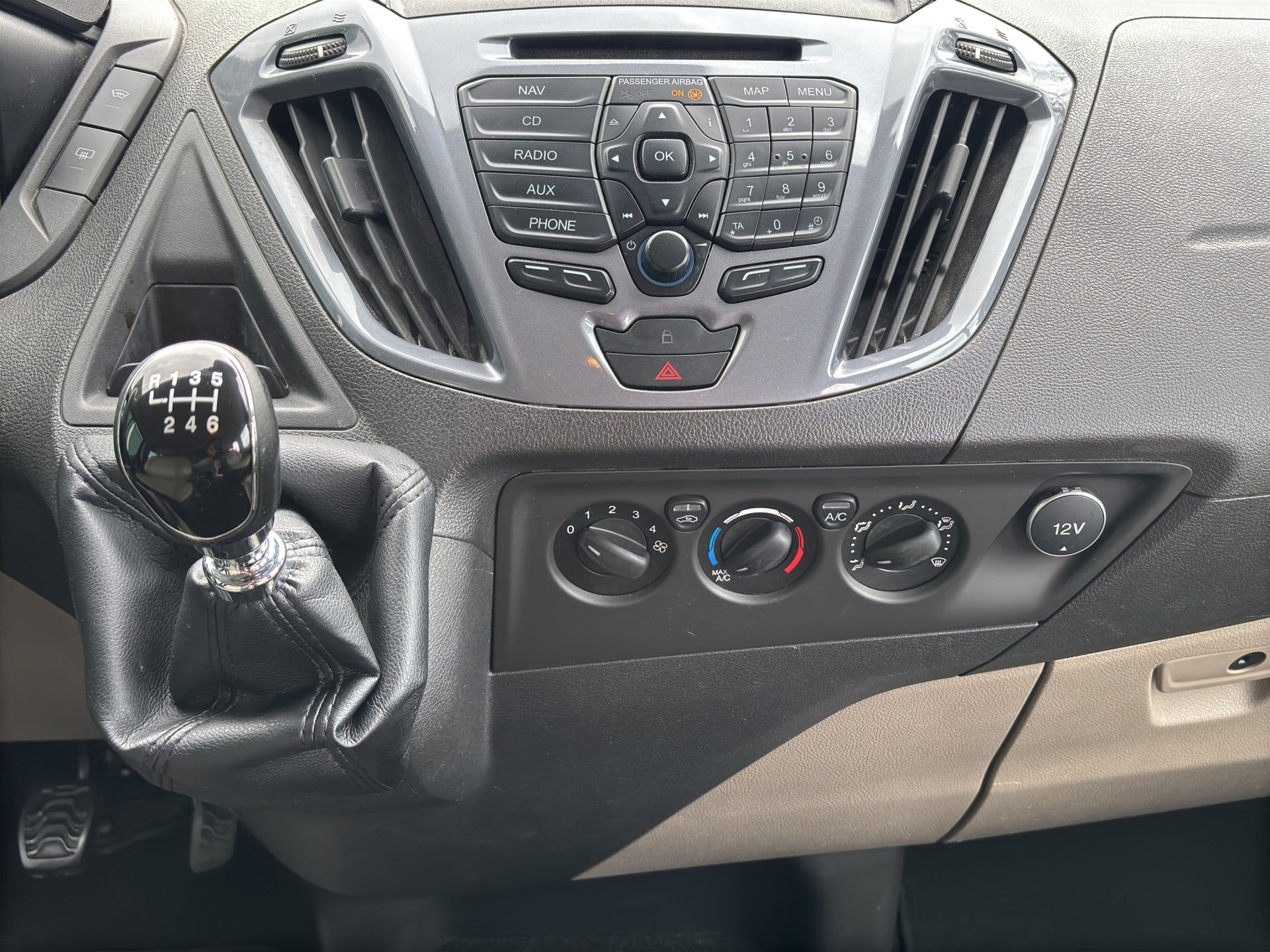 FORD Tourneo C Bus 310 L1 2.0 TDCi 170 Titanium-image-16