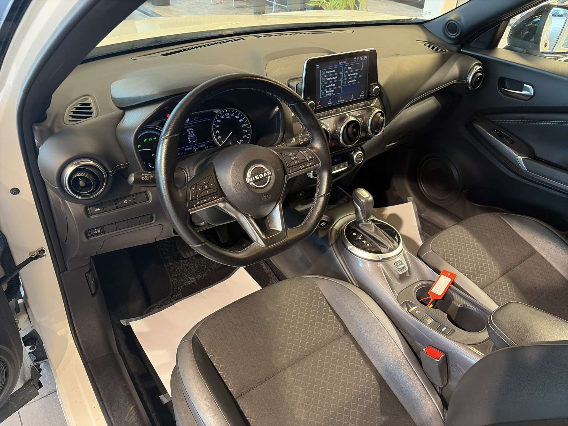 NISSAN Juke 1.6 FHEV Hybrid N-Connecta Automat-image-5