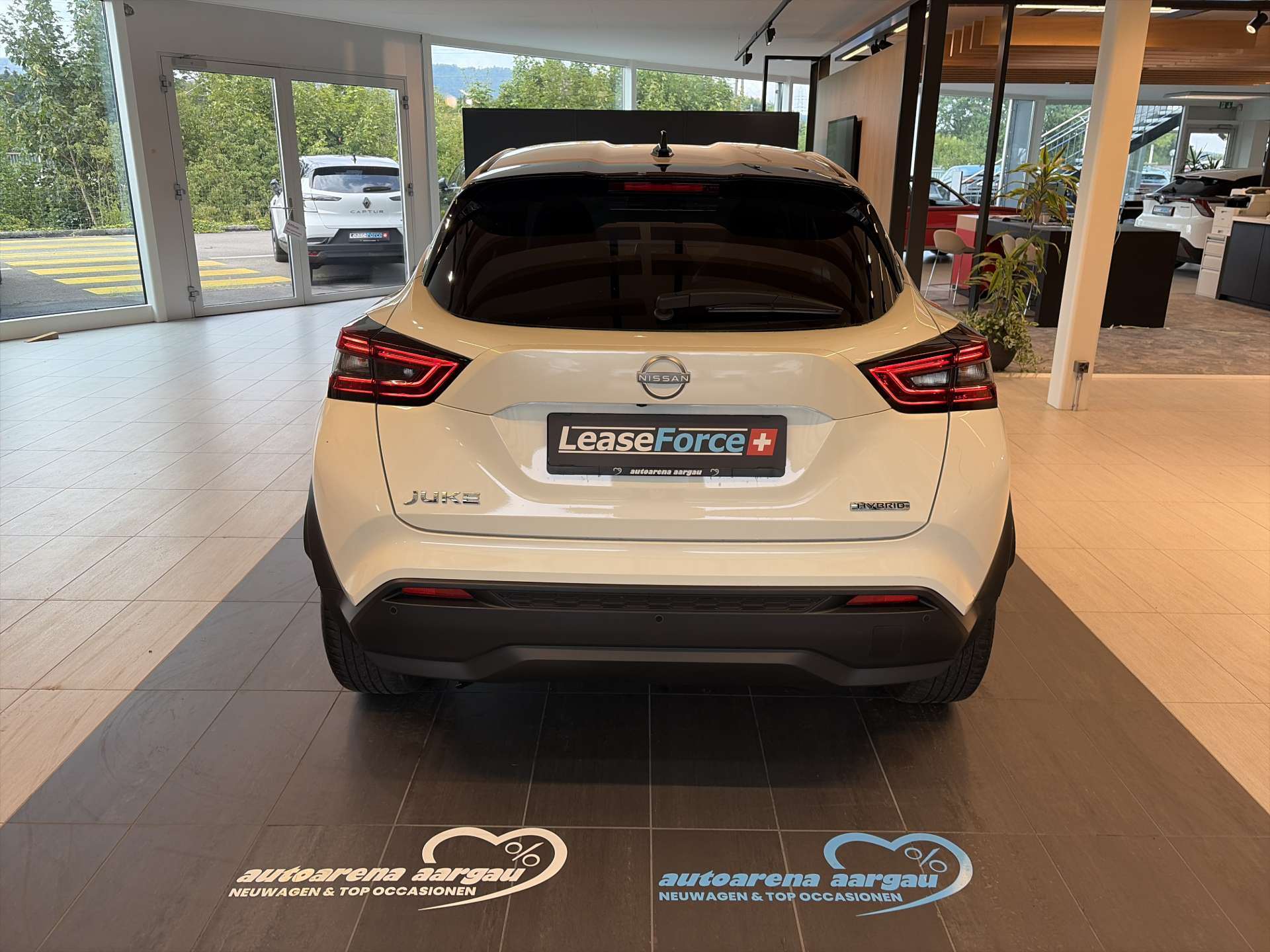 NISSAN Juke 1.6 FHEV Hybrid N-Connecta Automat-image-12