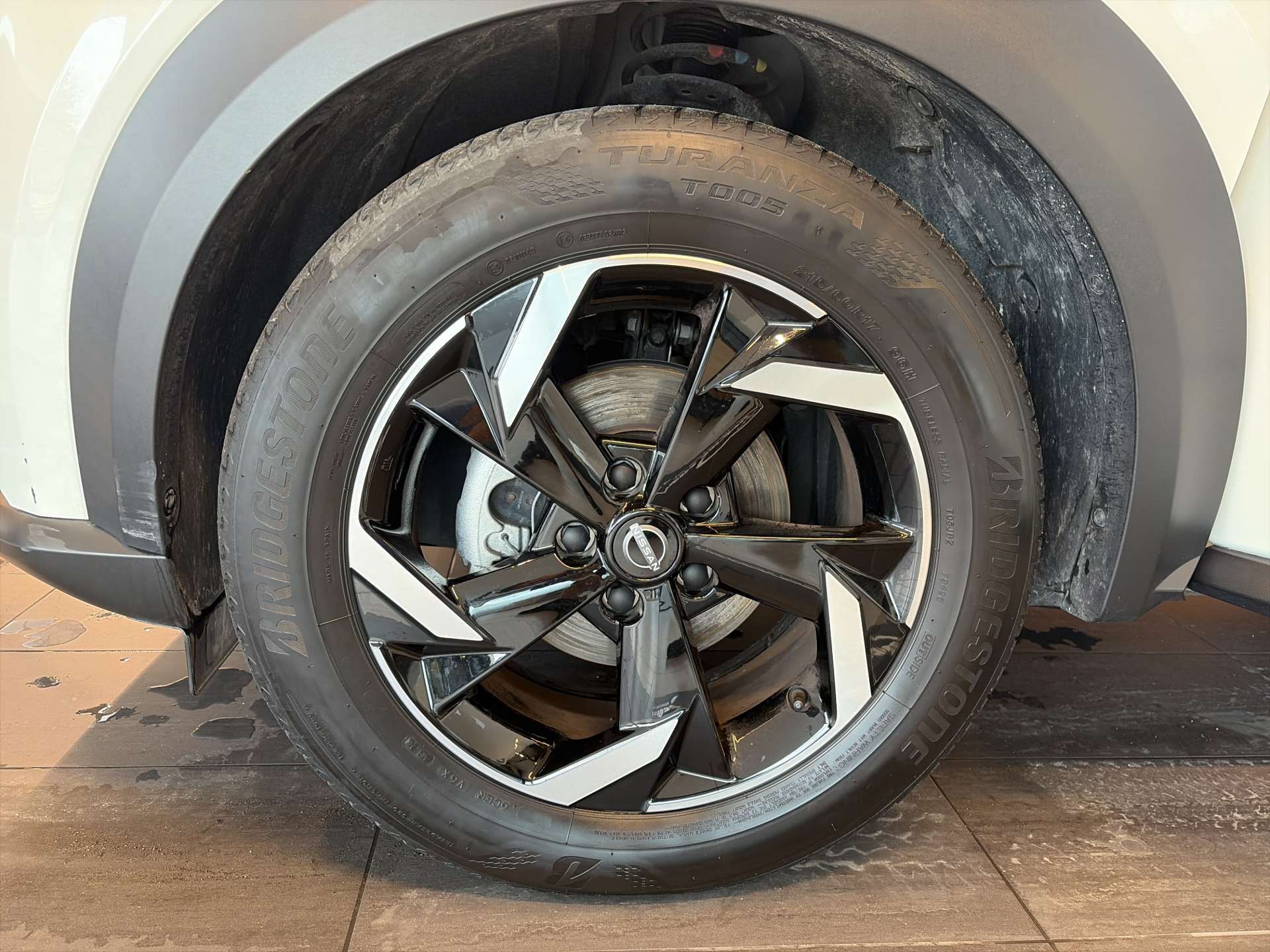 NISSAN Juke 1.6 FHEV Hybrid N-Connecta Automat-image-8