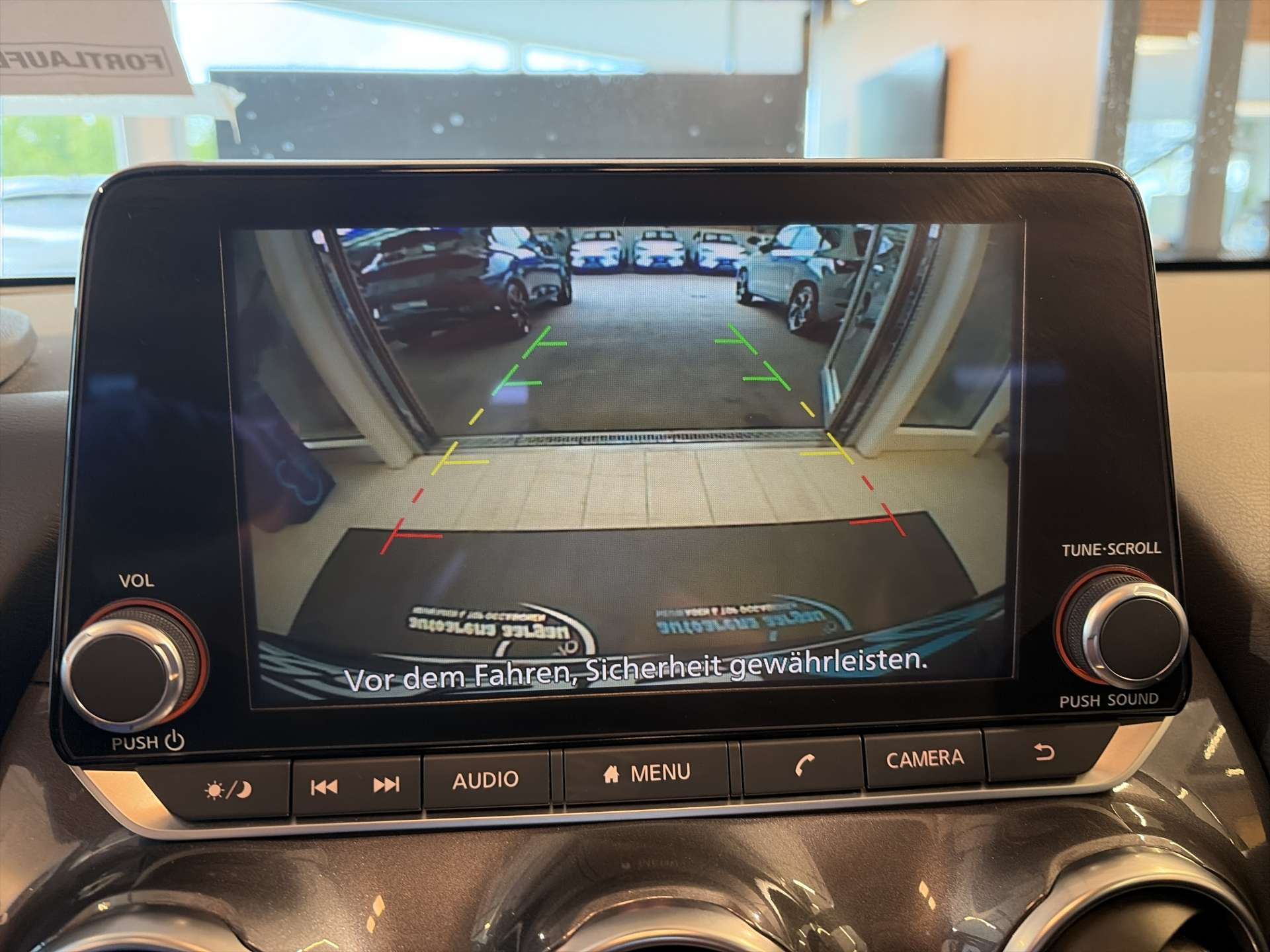 NISSAN Juke 1.6 FHEV Hybrid N-Connecta Automat-image-9