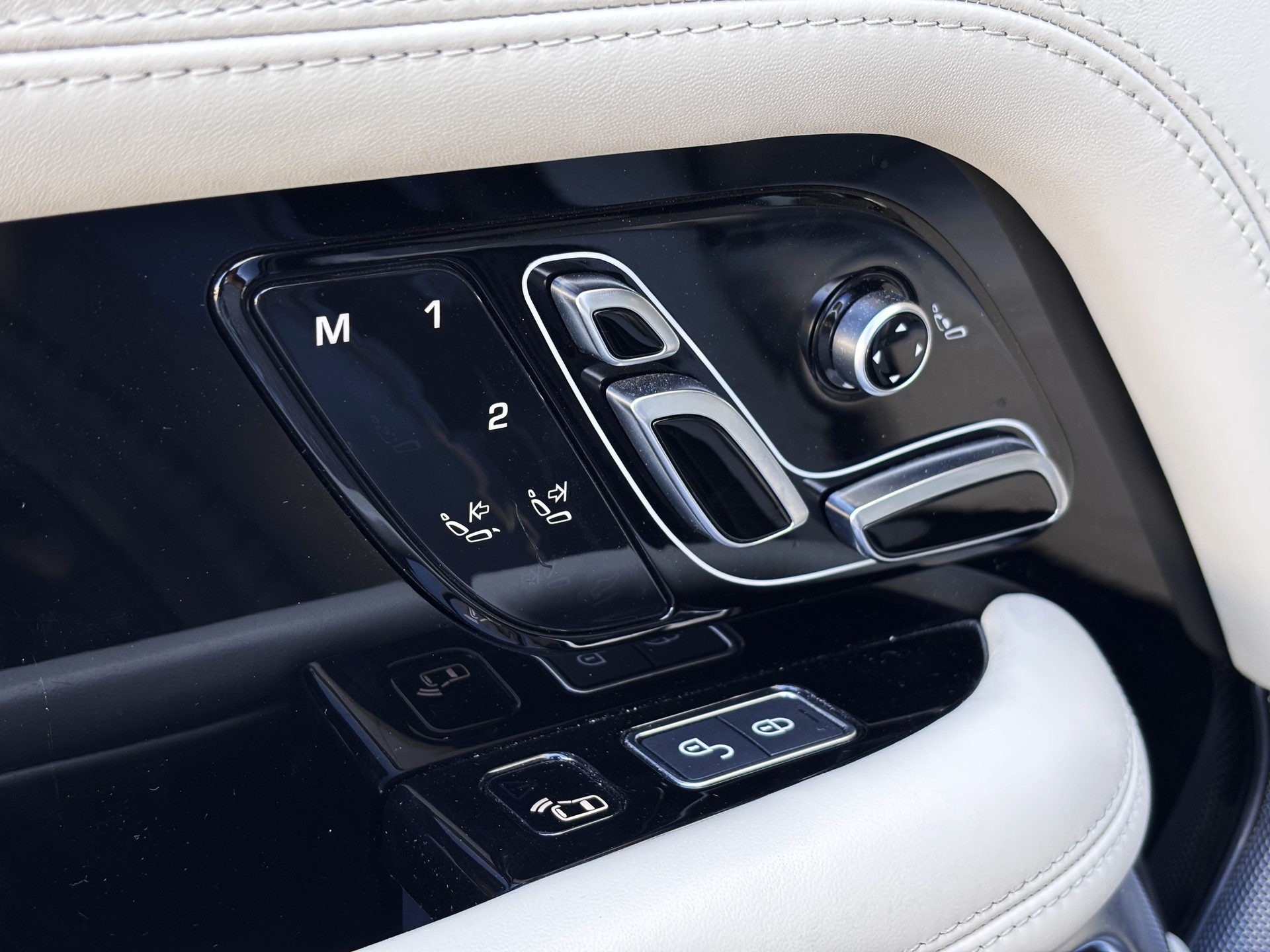 LAND ROVER Range Rover 5.0 V8 S/C AB Automatic-image-23