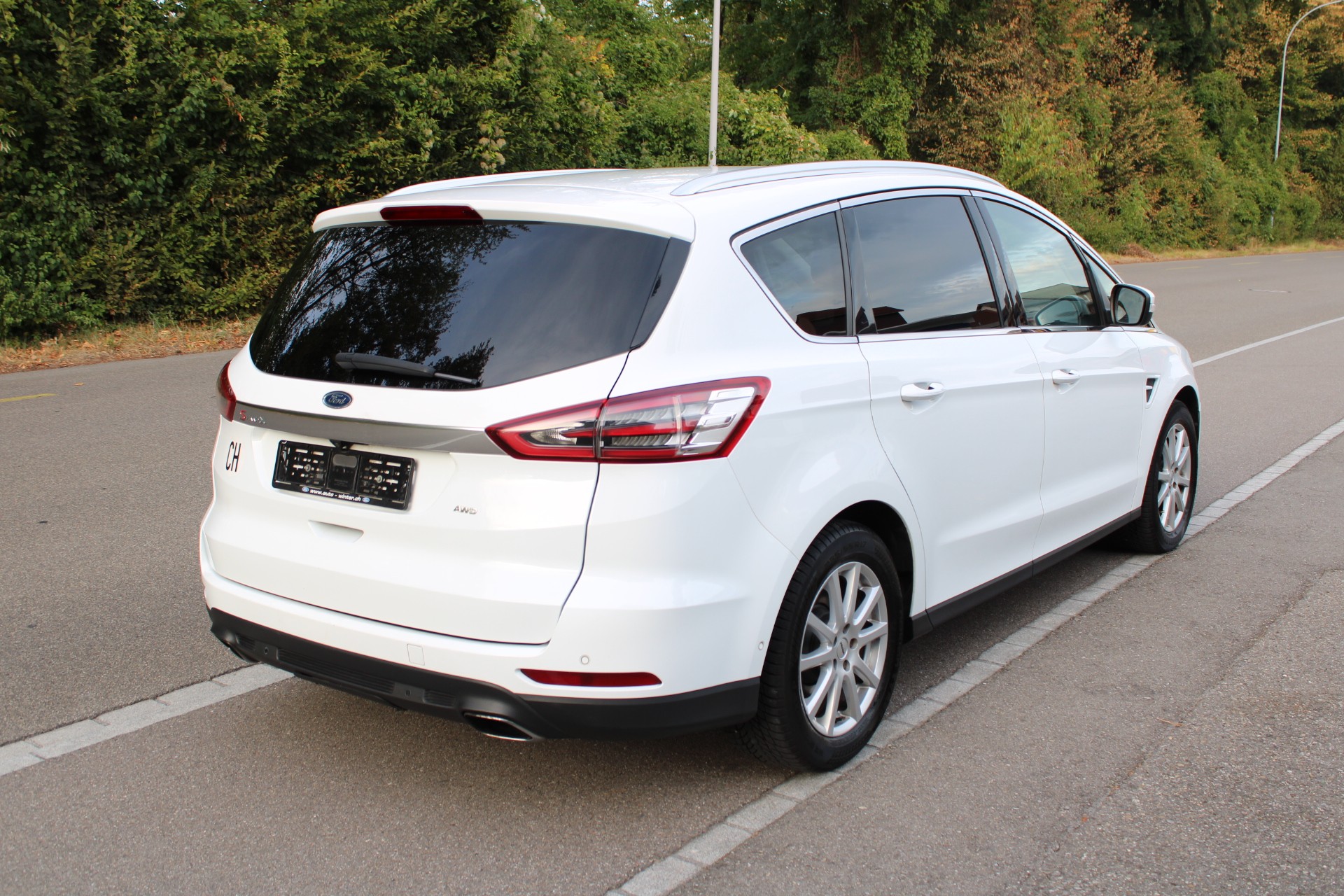 FORD S-Max 2.0 TDCi Titanium AWD PowerShift-image-3