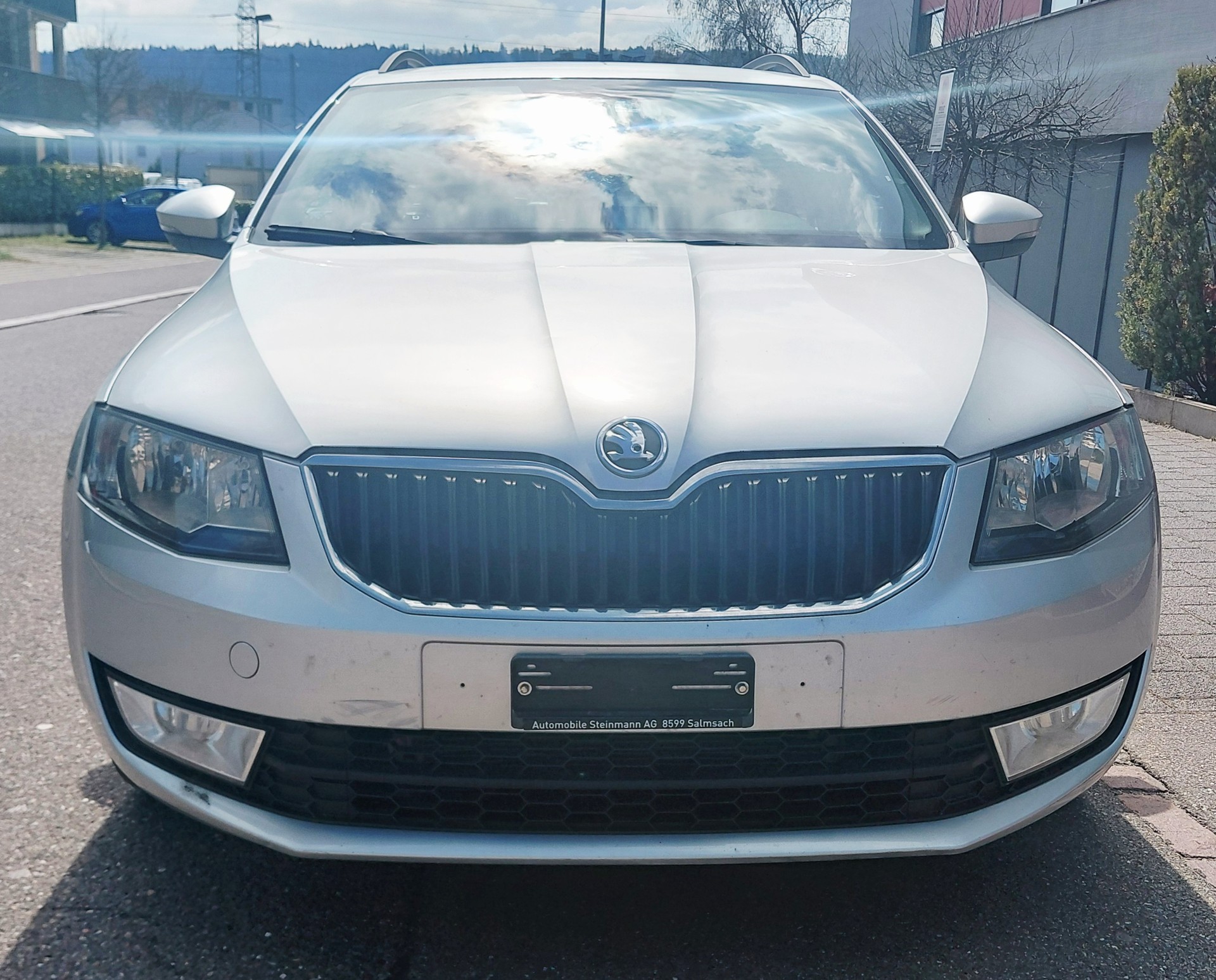 SKODA Octavia Combi 1.6 TDI Elegance 4x4-image-0