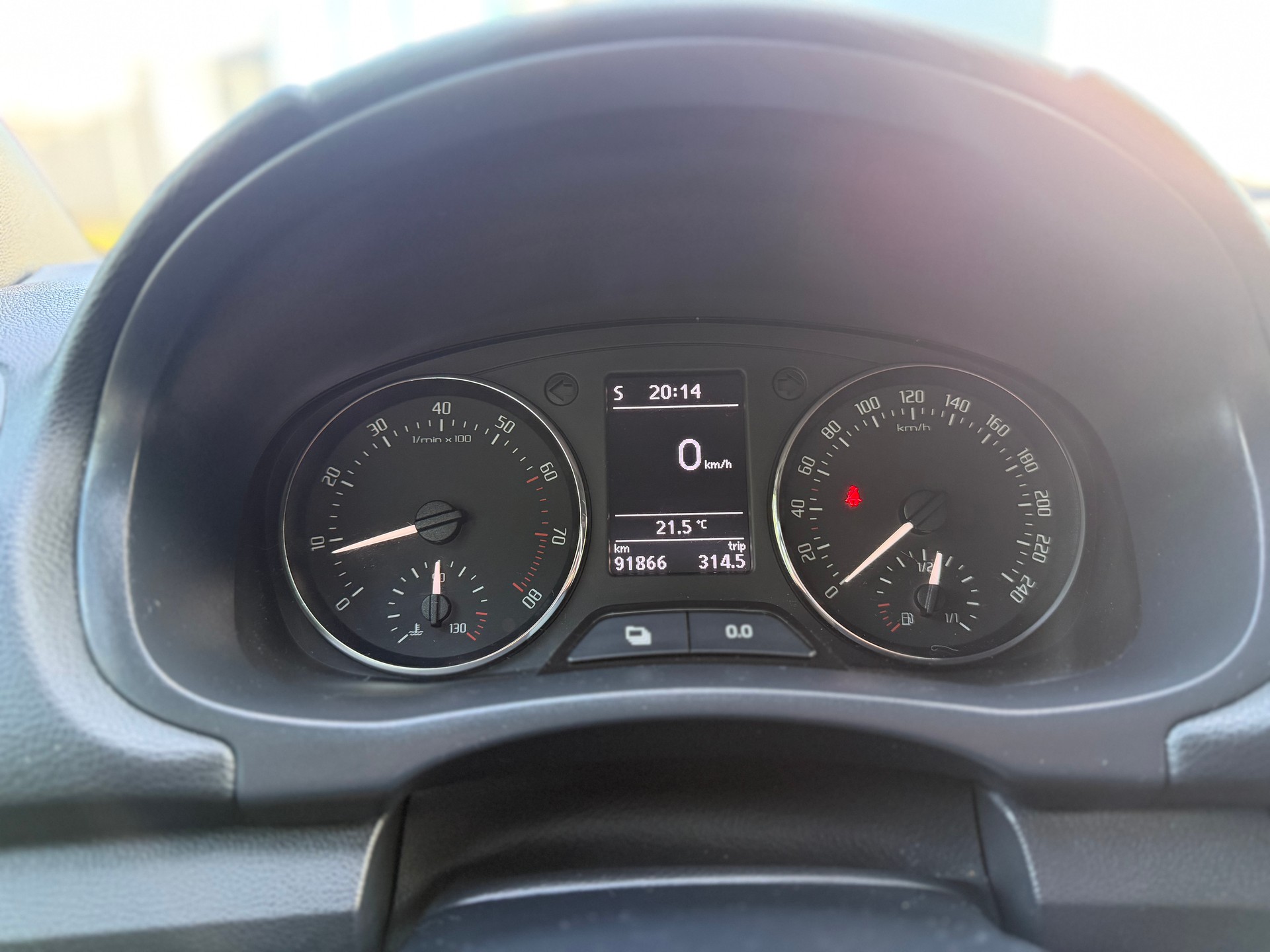 SKODA 1.2 TSI Monte Carlo-image-4