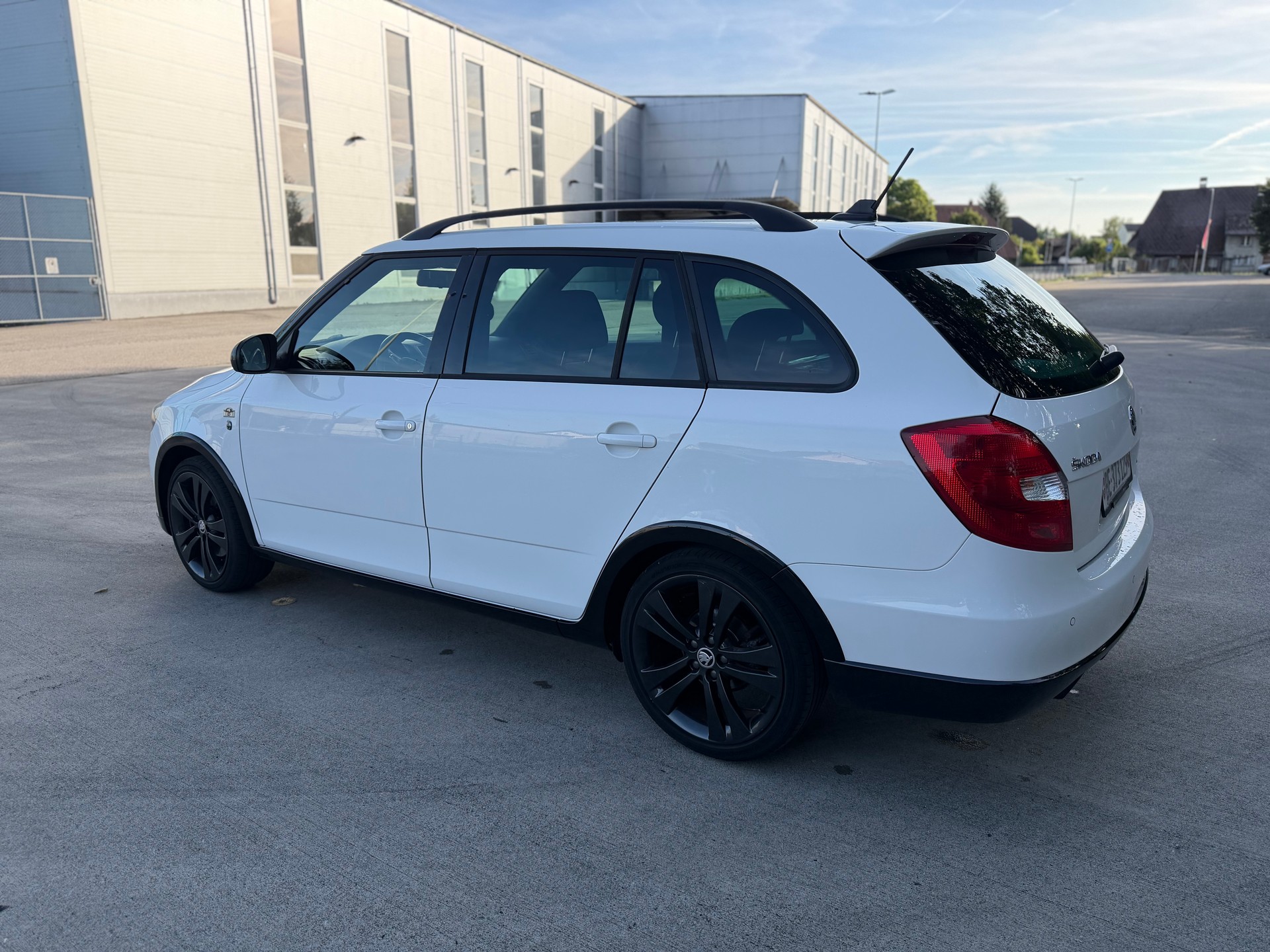 SKODA 1.2 TSI Monte Carlo-image-2