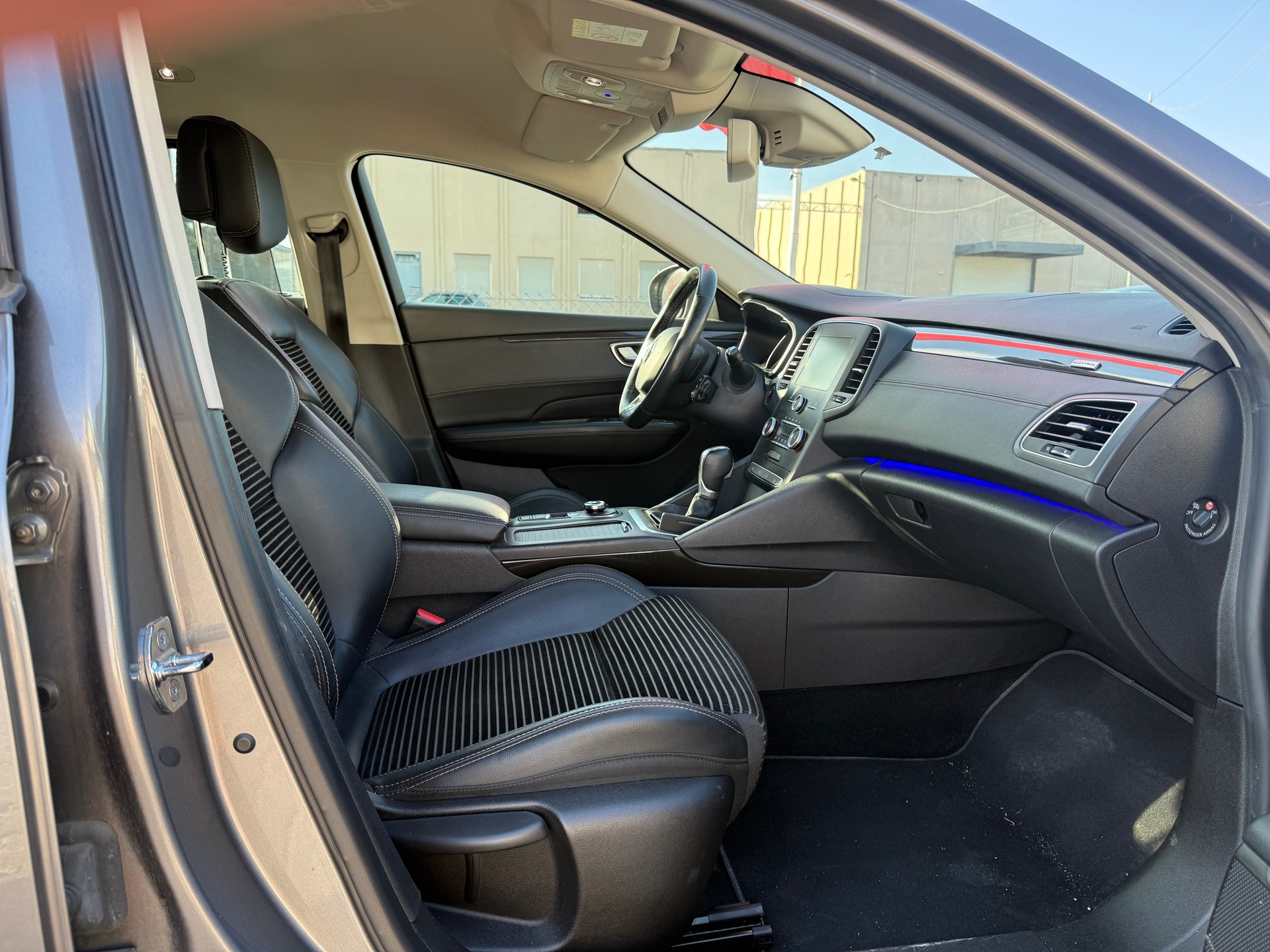 RENAULT Talisman Grandtour 1.6 TCe Intens EDC-image-14