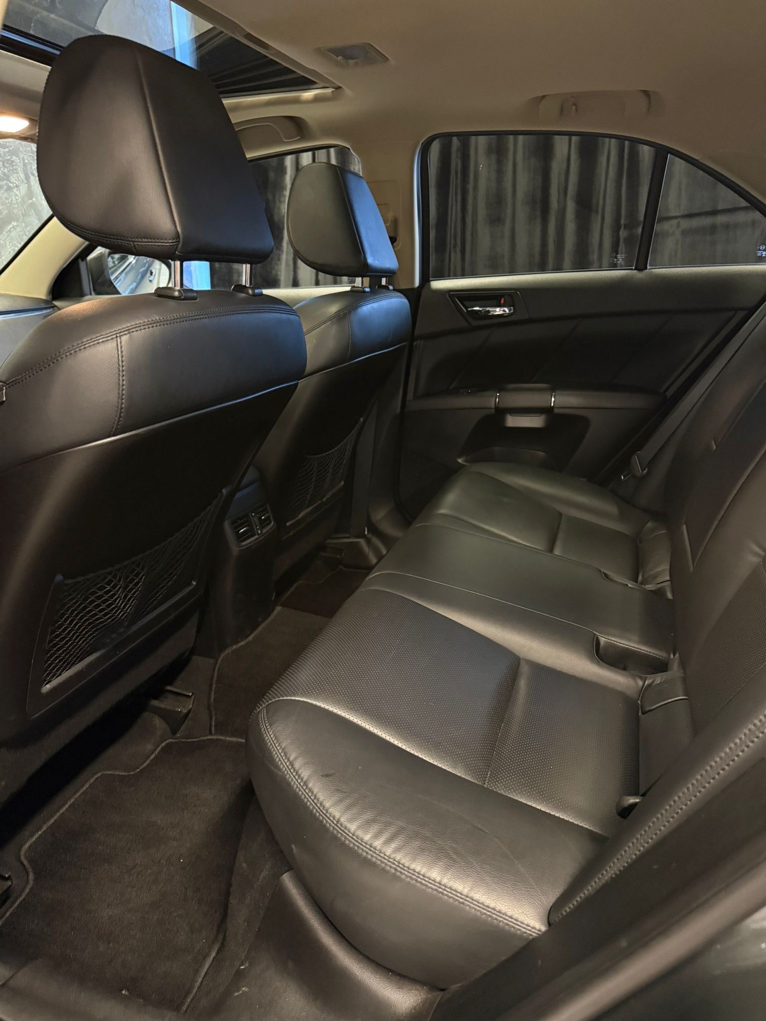 SUZUKI Kizashi 2.4 GL Top 4WD CVT-image-13