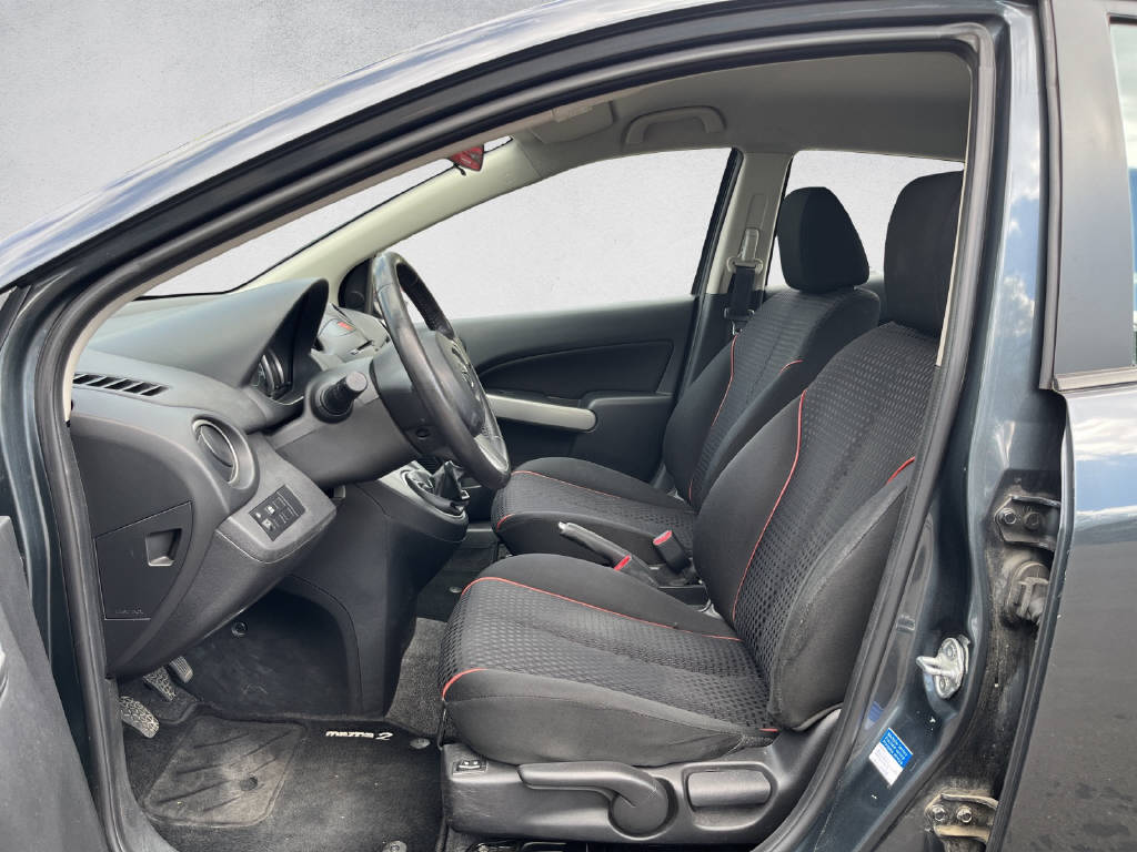 MAZDA 2 1.5 MZR Sport-image-8