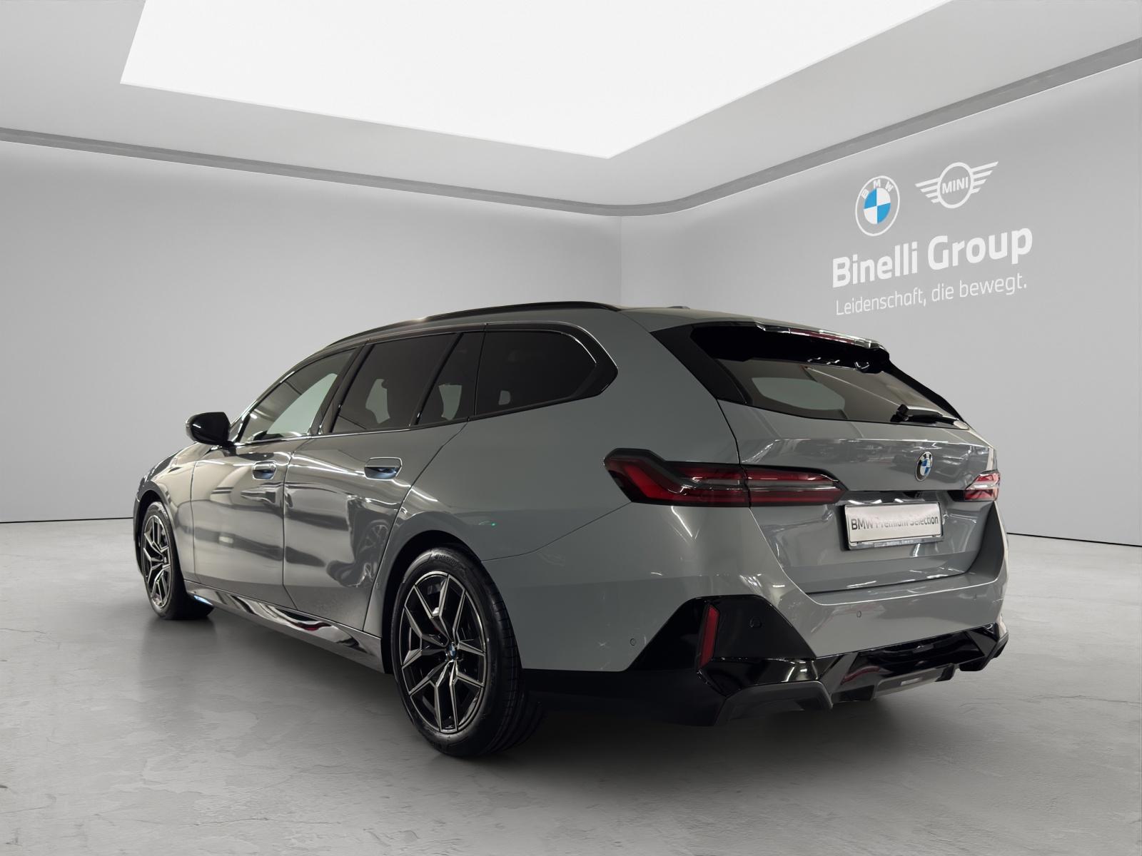 BMW 540d xDrive Touring-image-1